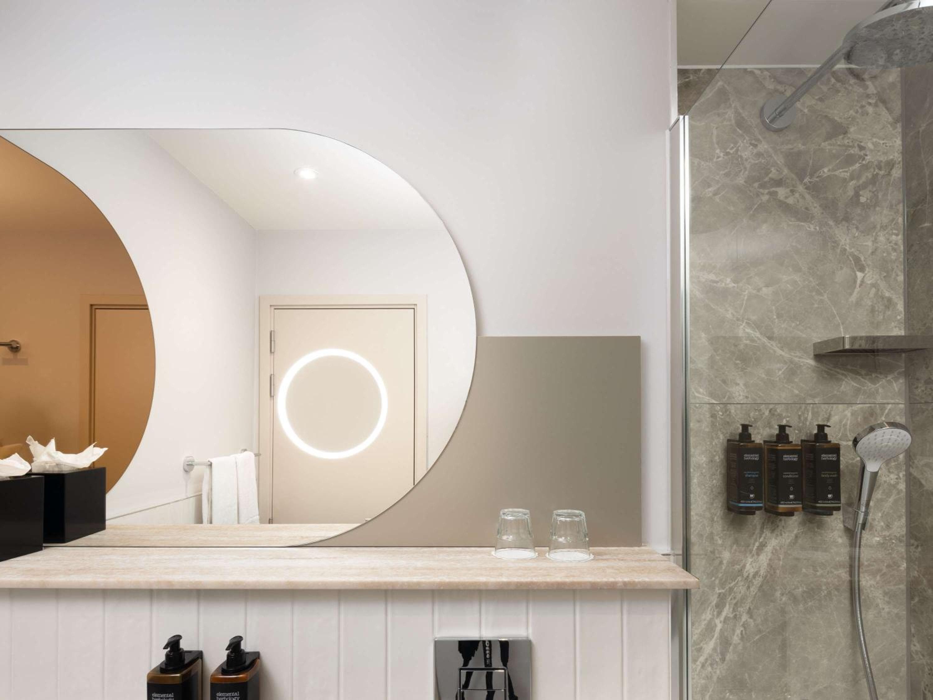 Mercure London Earls Court — 26