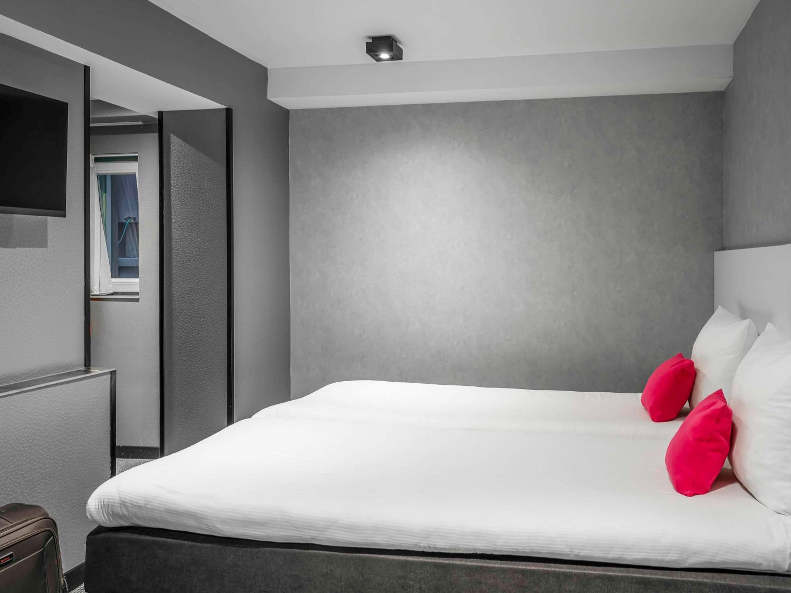 ibis Styles Amsterdam Amstel — 6
