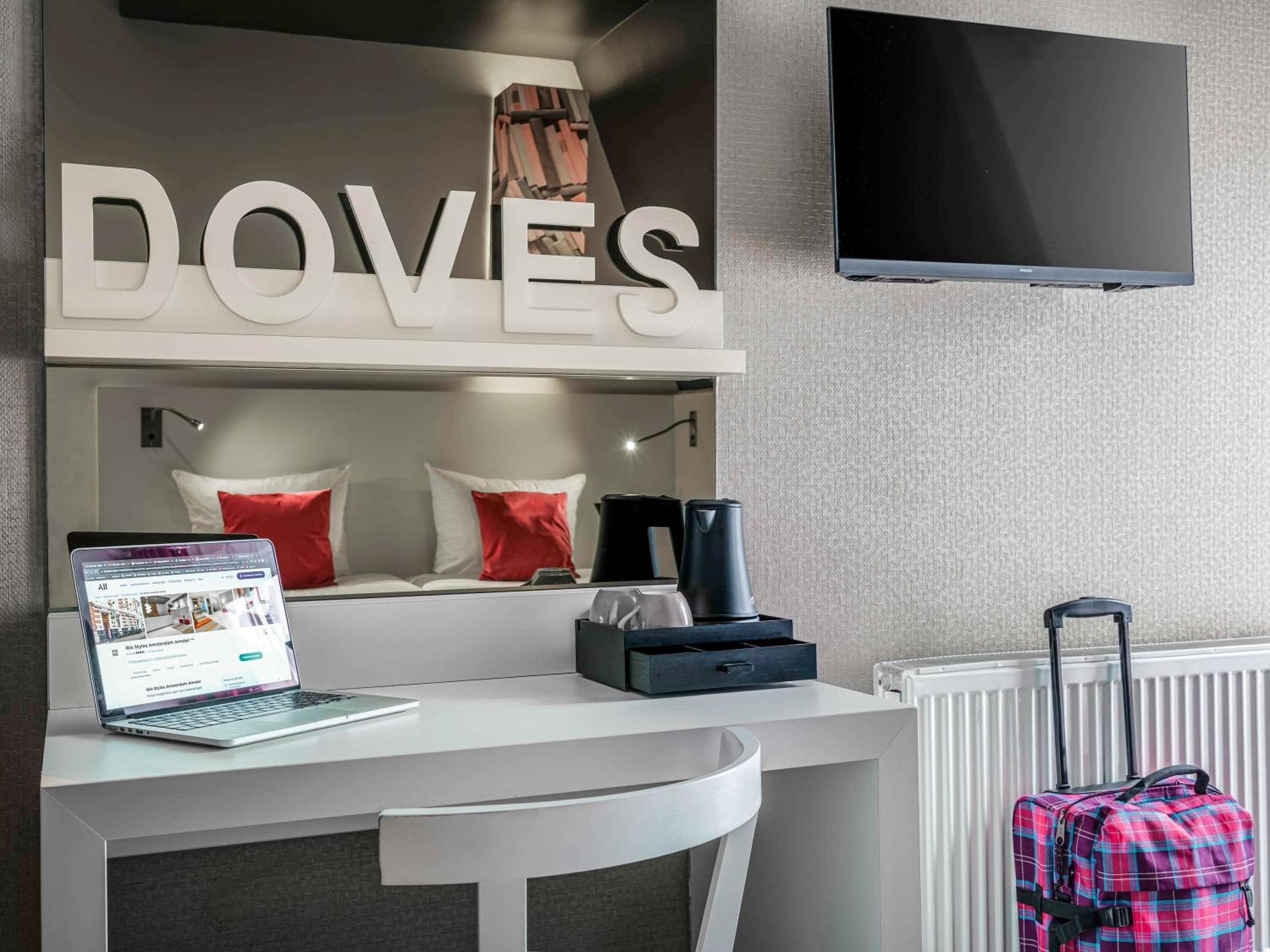 ibis Styles Amsterdam Amstel — 8