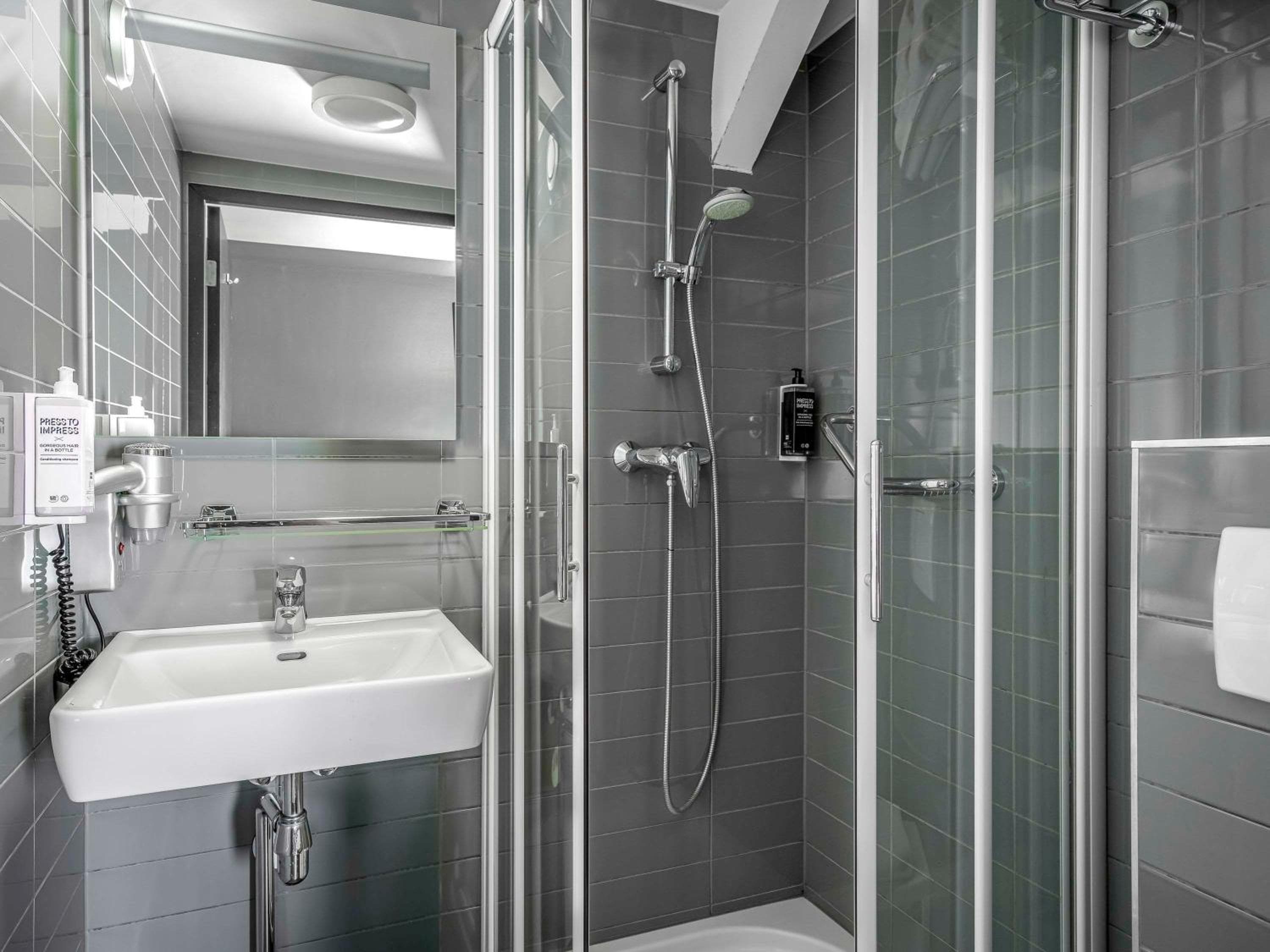 ibis Styles Amsterdam Amstel — 12