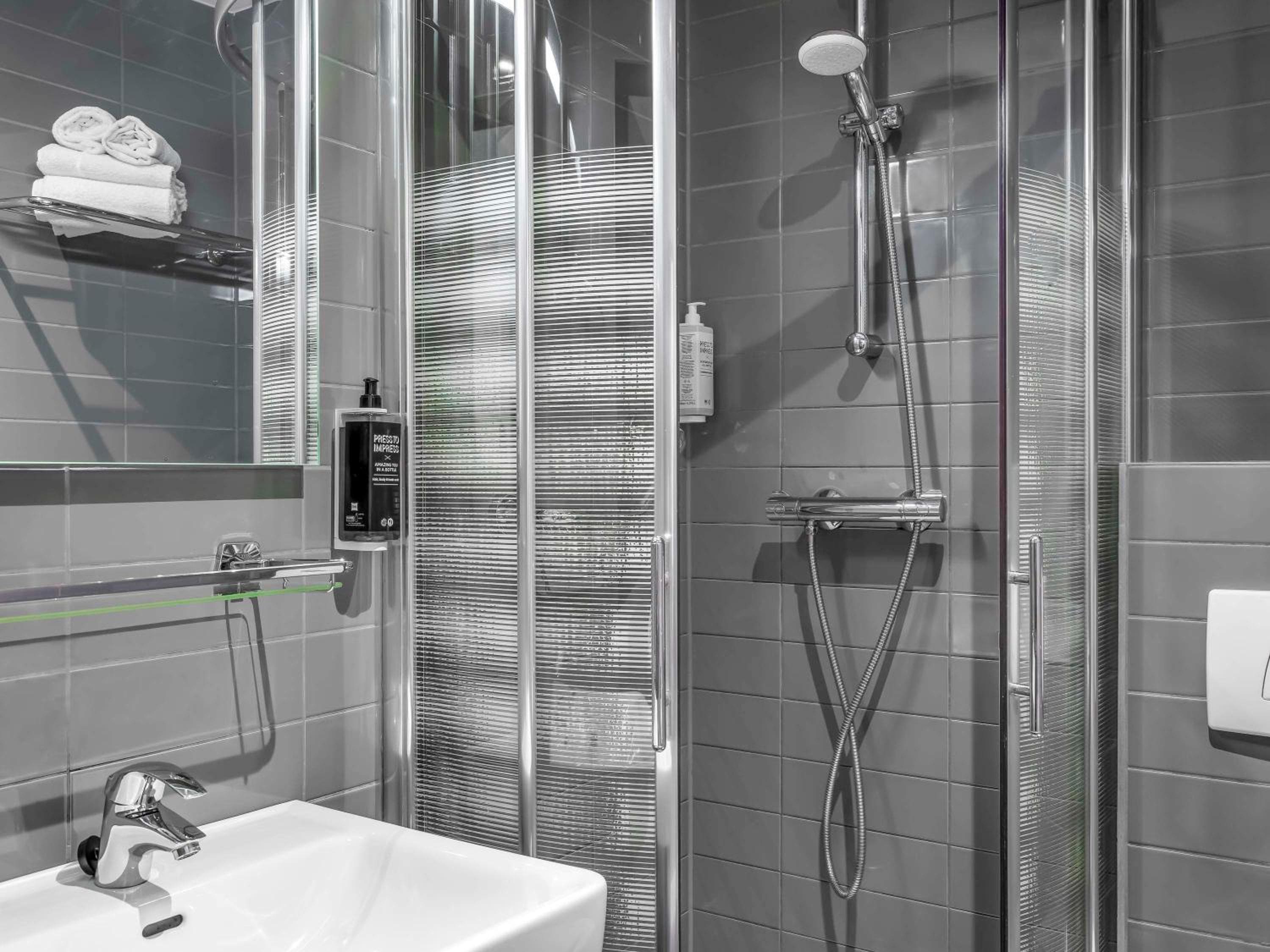 ibis Styles Amsterdam Amstel — 16