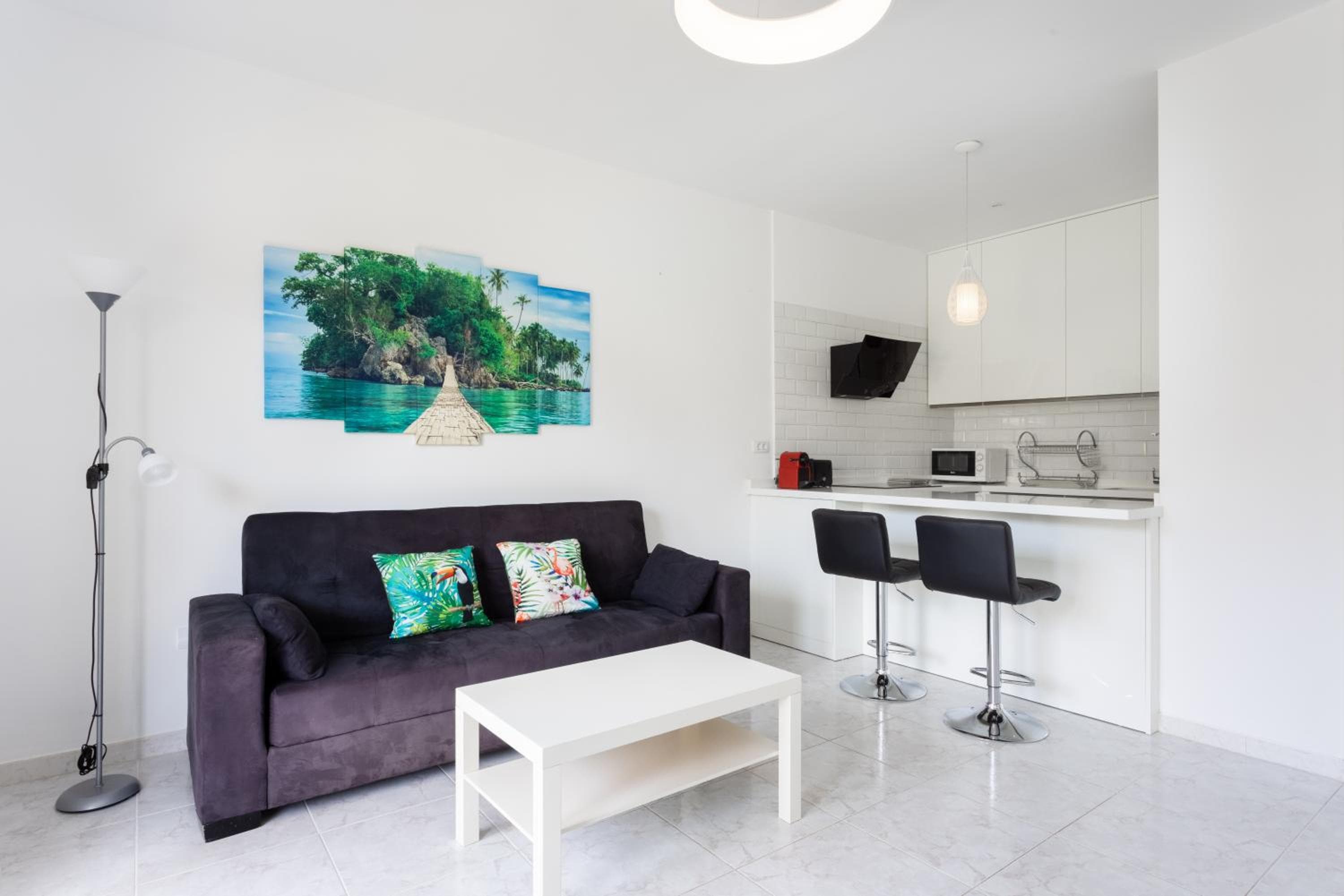Apartamento con vistas a las montañas — 1