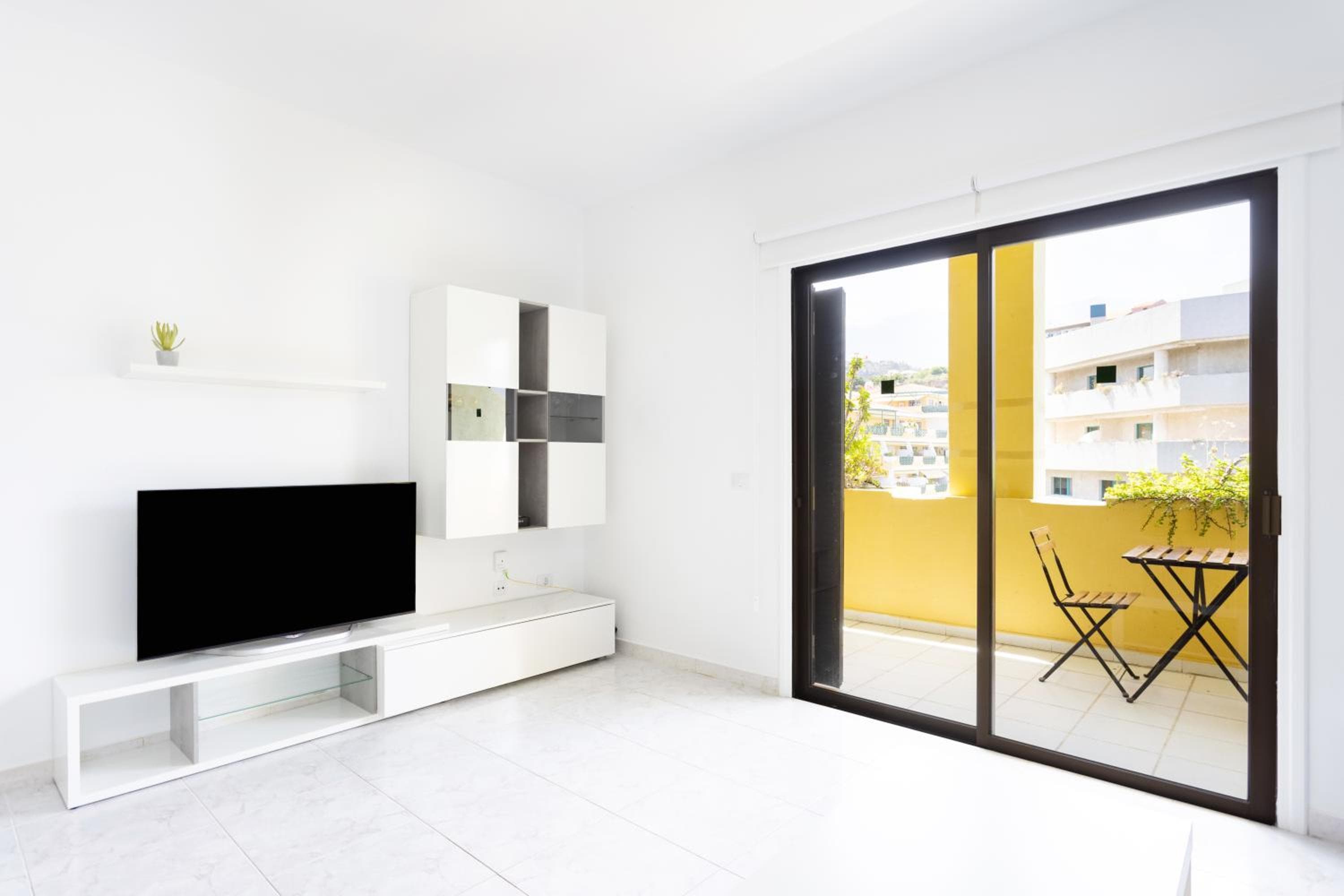 Apartamento con vistas a las montañas — 4