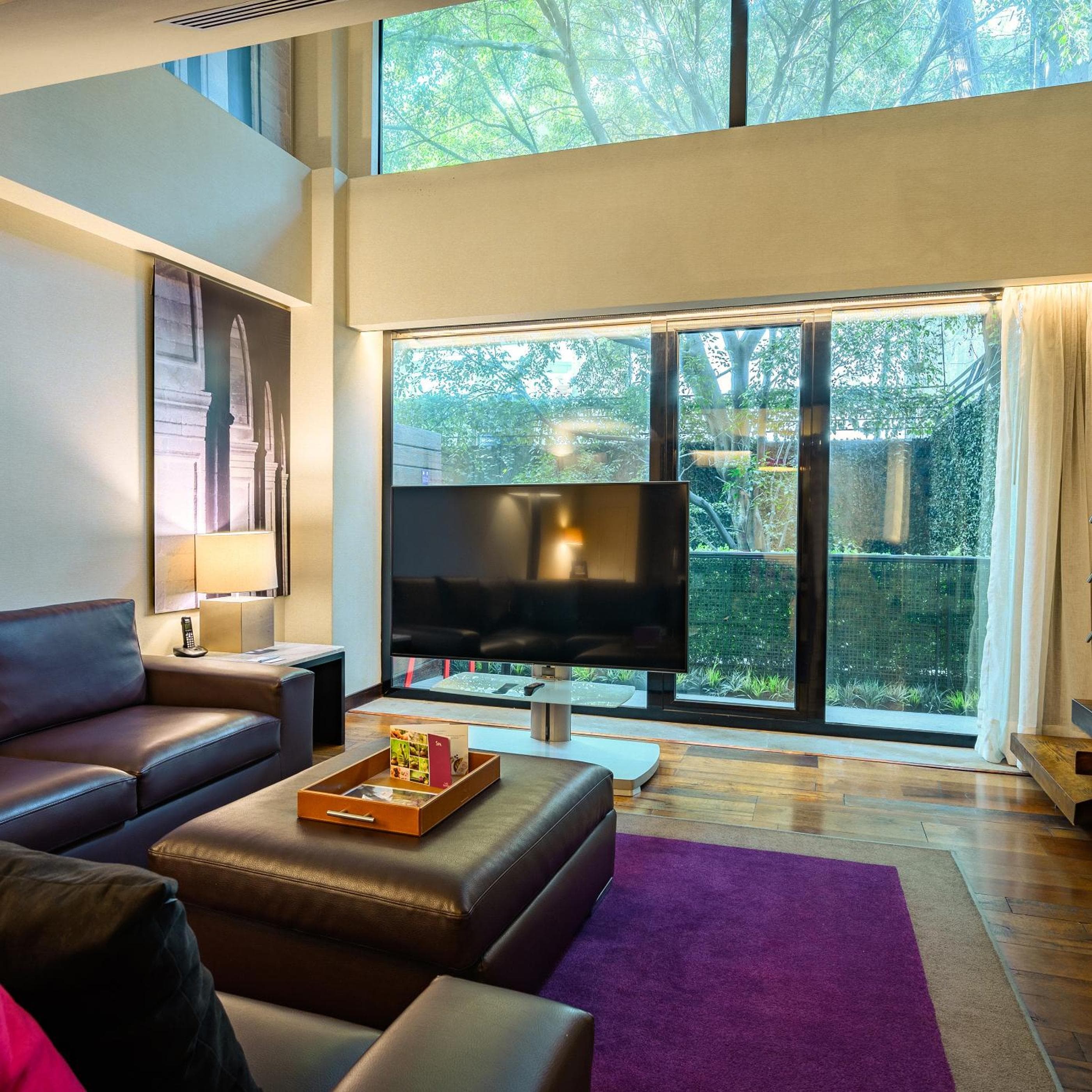 Las Suites Campos Eliseos — 10