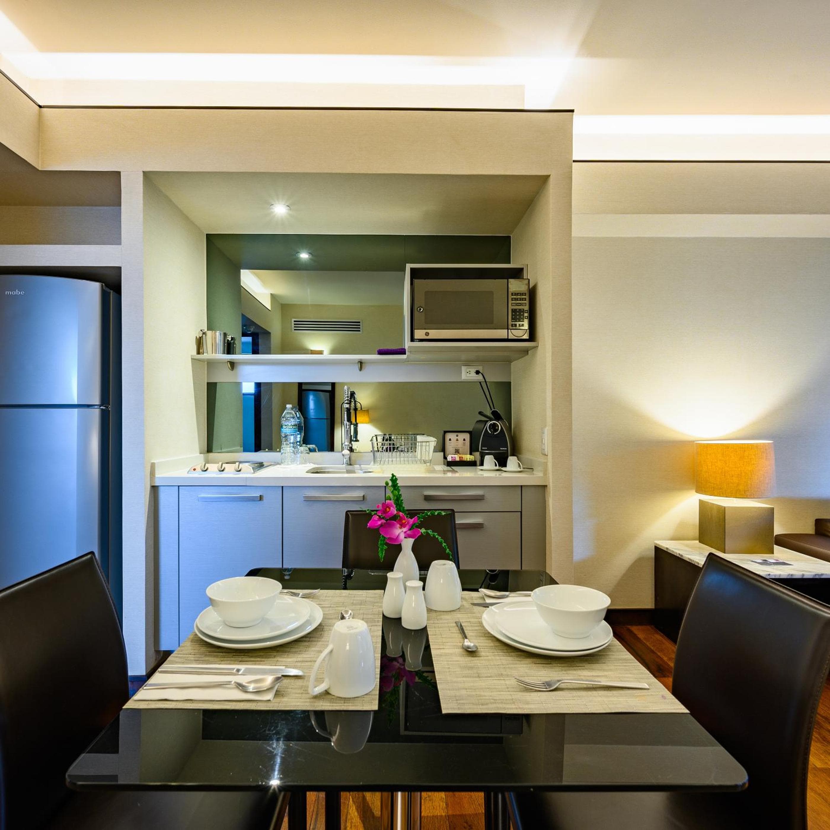 Las Suites Campos Eliseos — 12