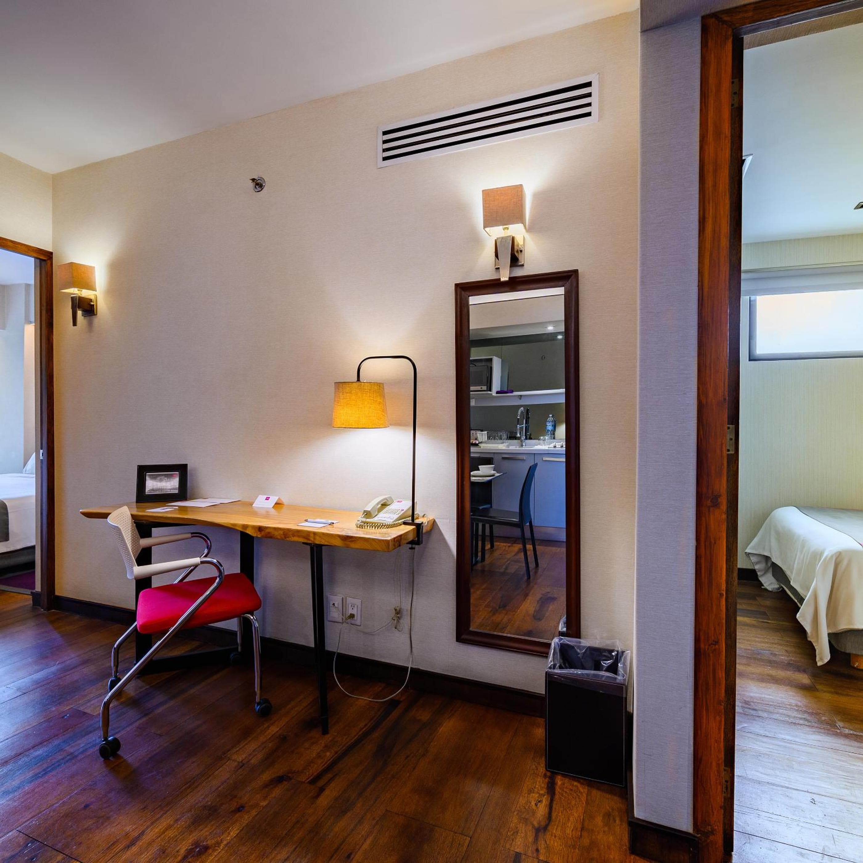 Las Suites Campos Eliseos — 25
