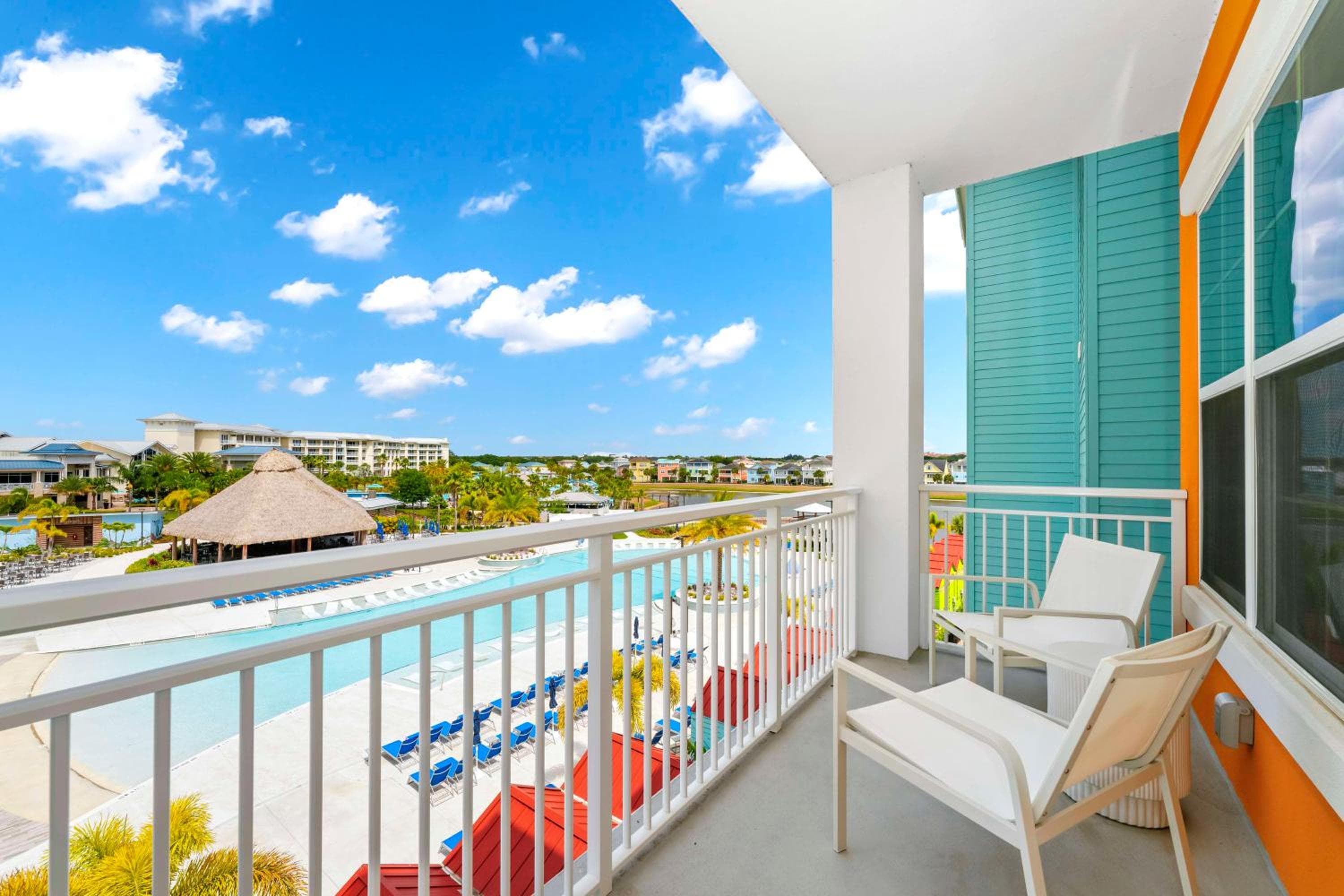 Passeggiata al tramonto dell'Embassy Suites By Hilton Orlando — 1