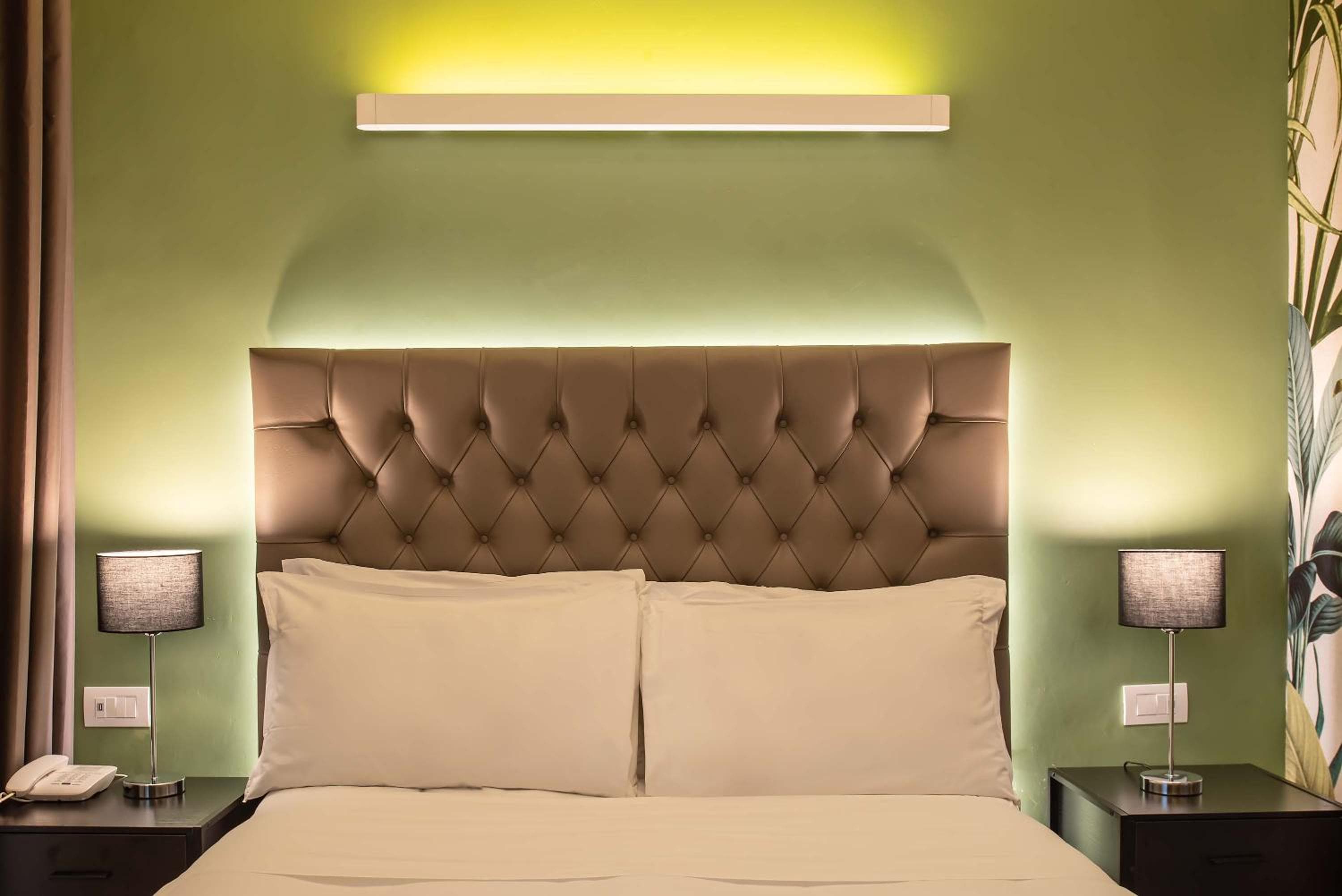 Hotel Elite — 14