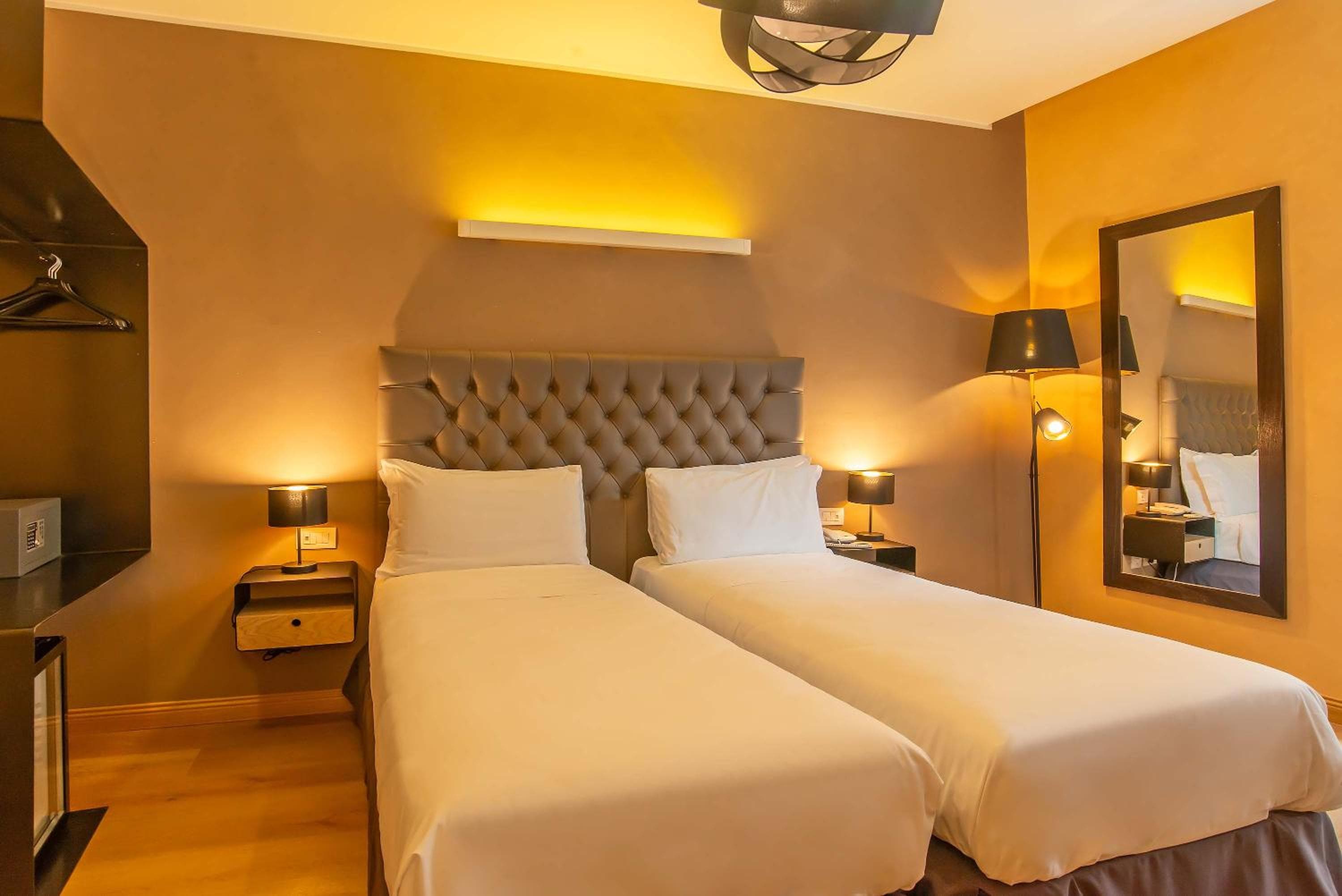 Hotel Elite — 26