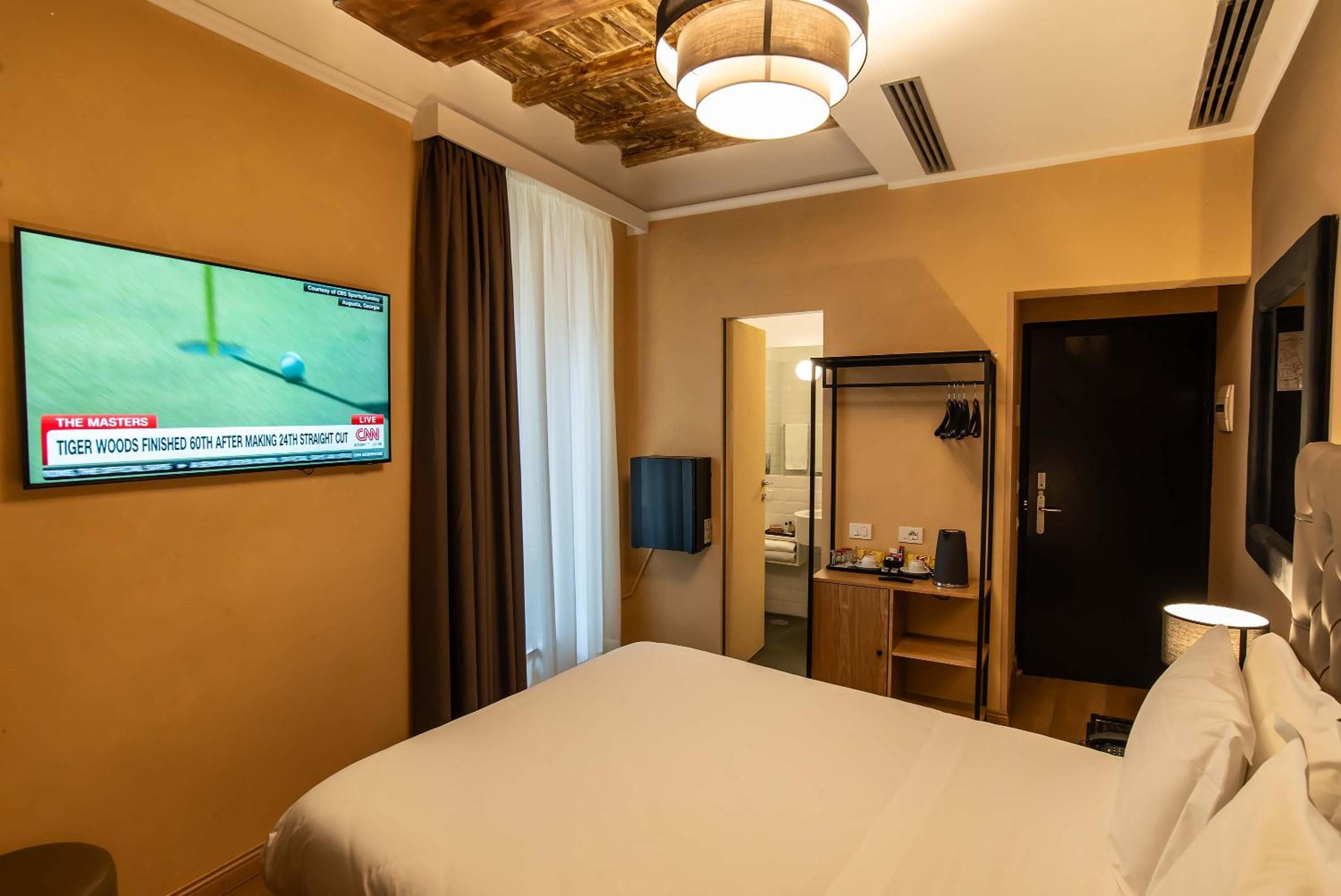 Hotel Elite — 23