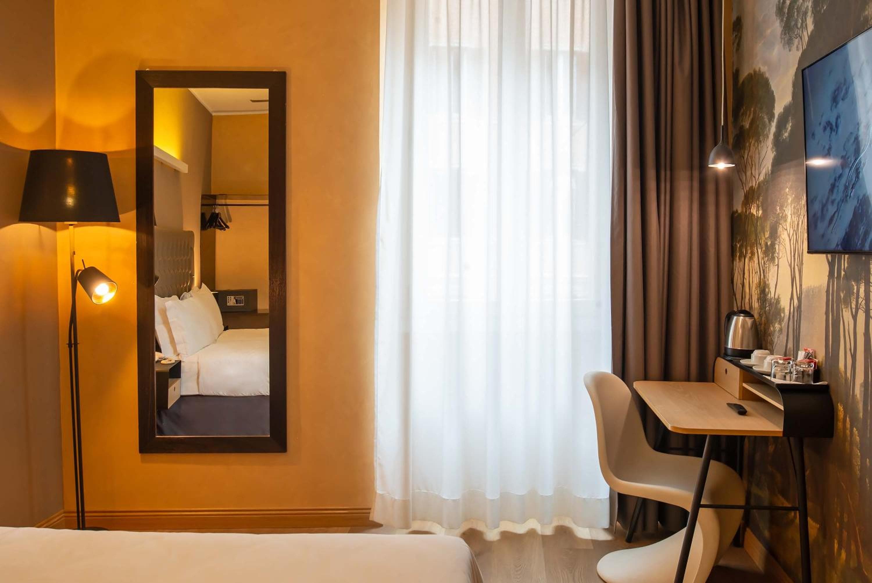 Hotel Elite — 19