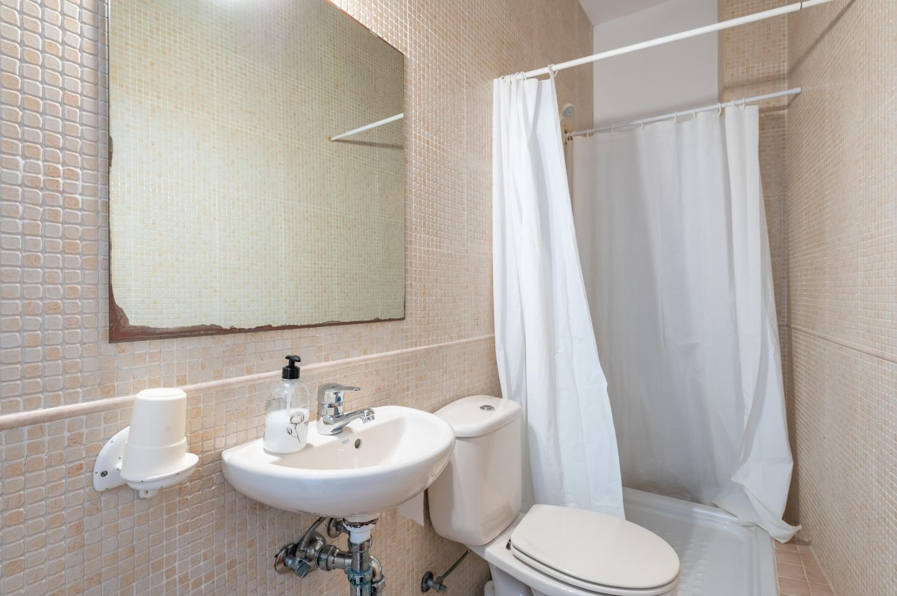 Can Marineta -> Hotel Can Marineta — 17