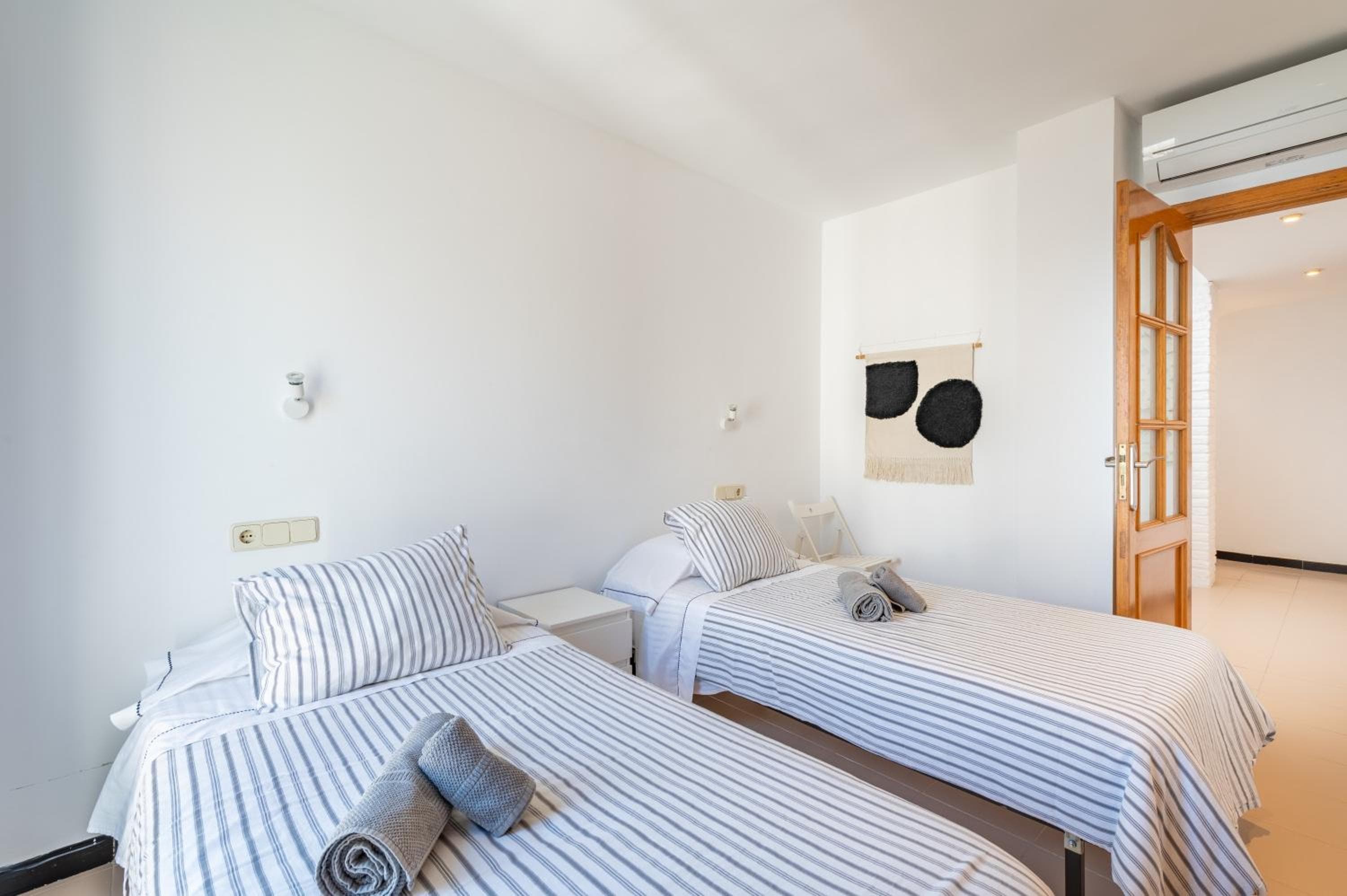 Can Marineta -> Hotel Can Marineta — 19