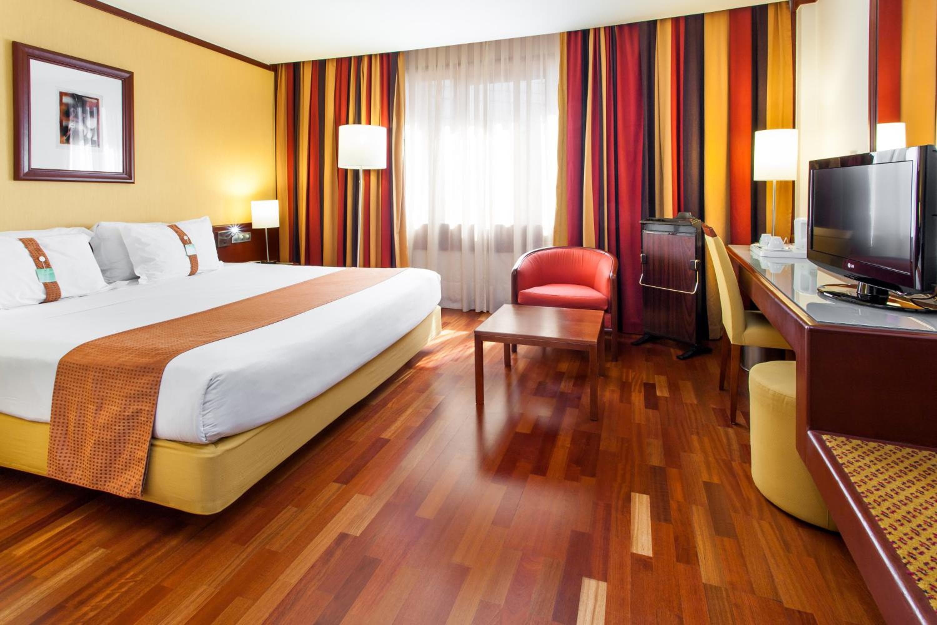 Holiday Inn Lisbon-Continental by IHG — 11