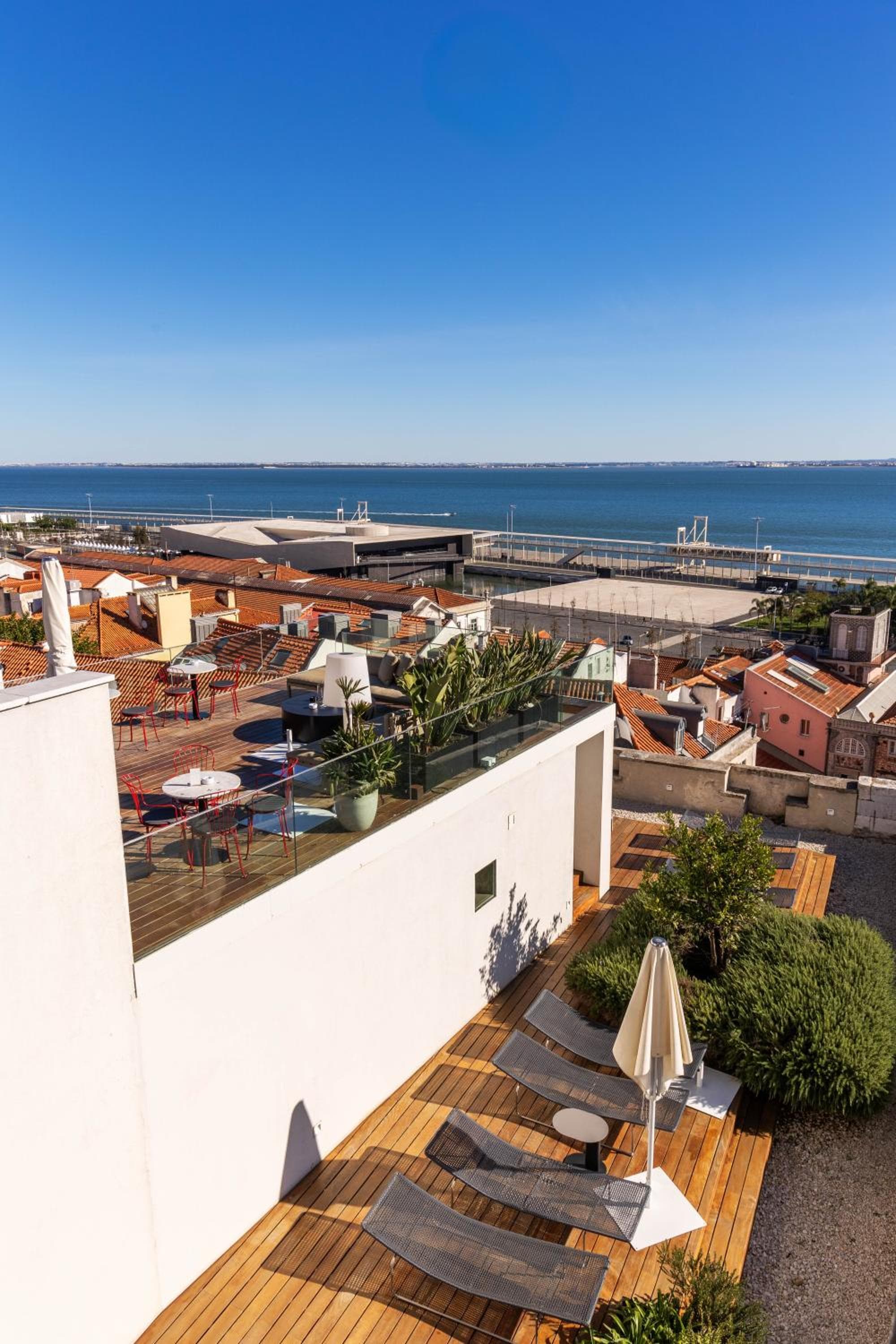 Memmo Alfama - Design Hotels — 5