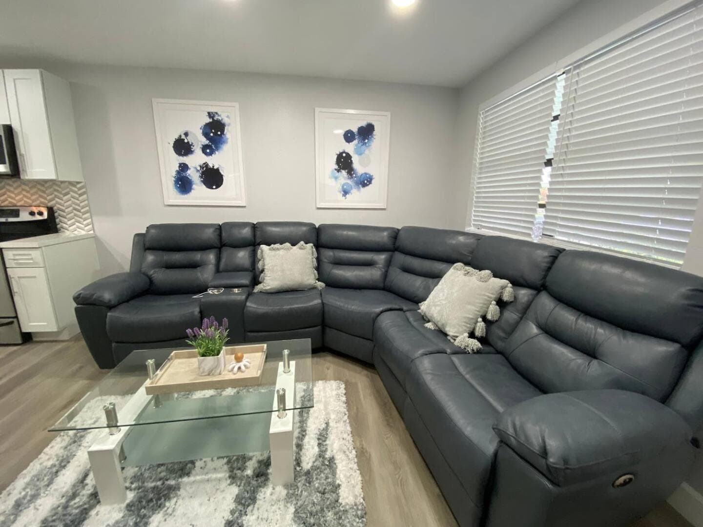 Rachaels Upscale 3 bedrooms Luxury Home — 30