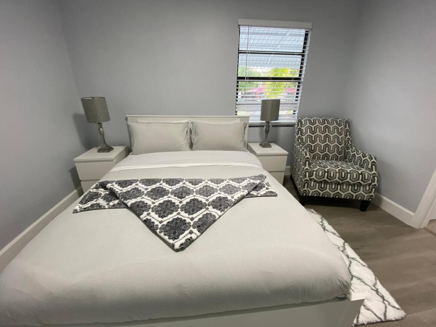 Rachaels Upscale 3 Bedrooms Luxury Home — 27