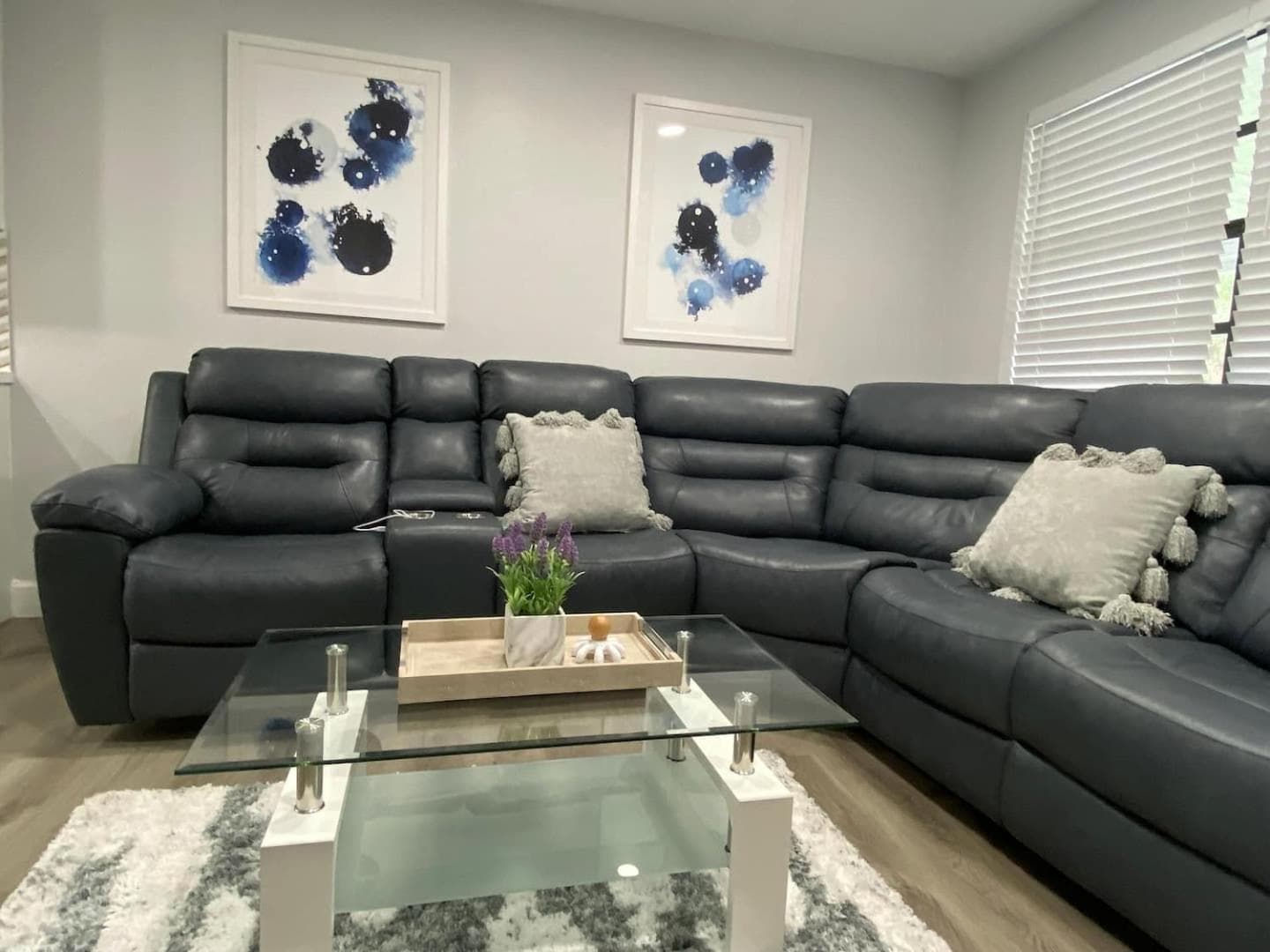 Rachaels Upscale 3 Bedrooms Luxury Home — 23