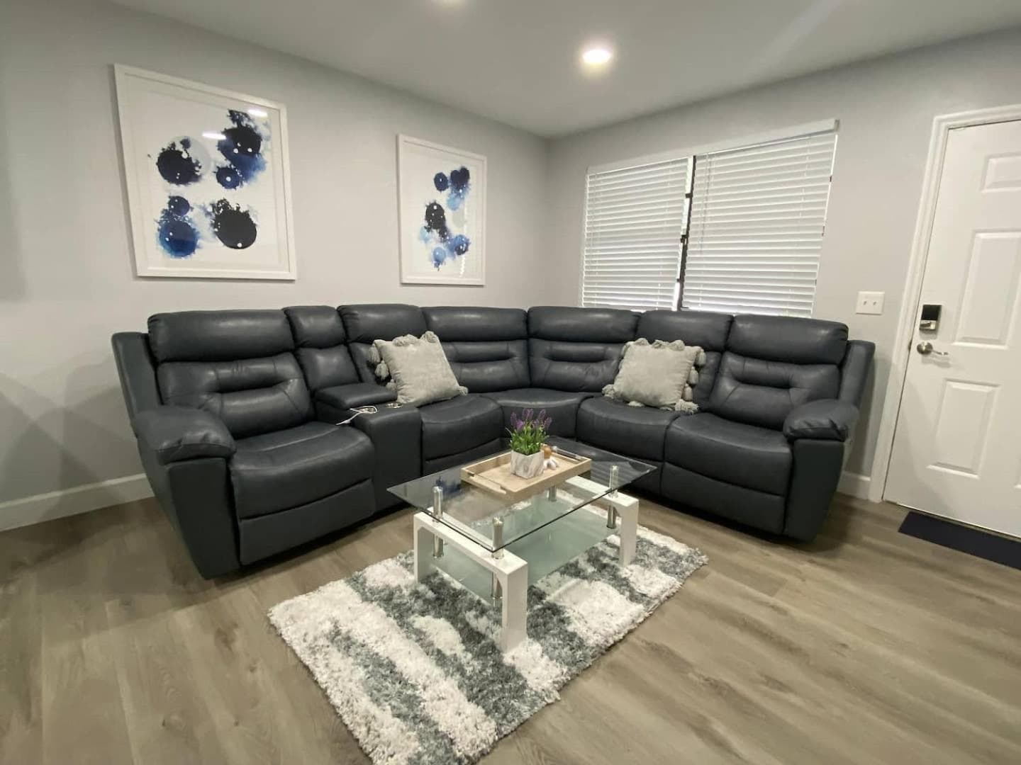 Rachaels Upscale 3 bedrooms Luxury Home — 8