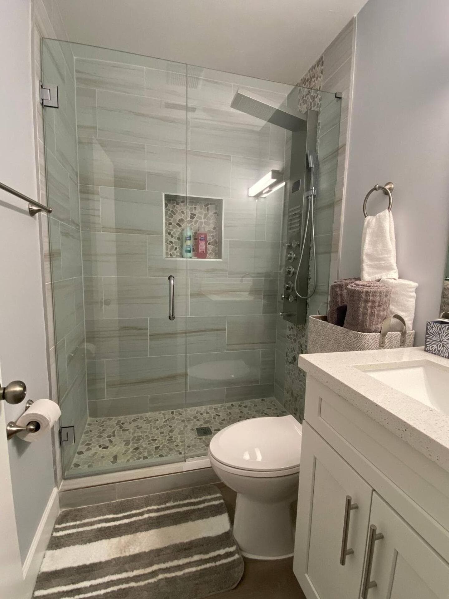 Rachaels Upscale 3 Bedrooms Luxury Home — 22