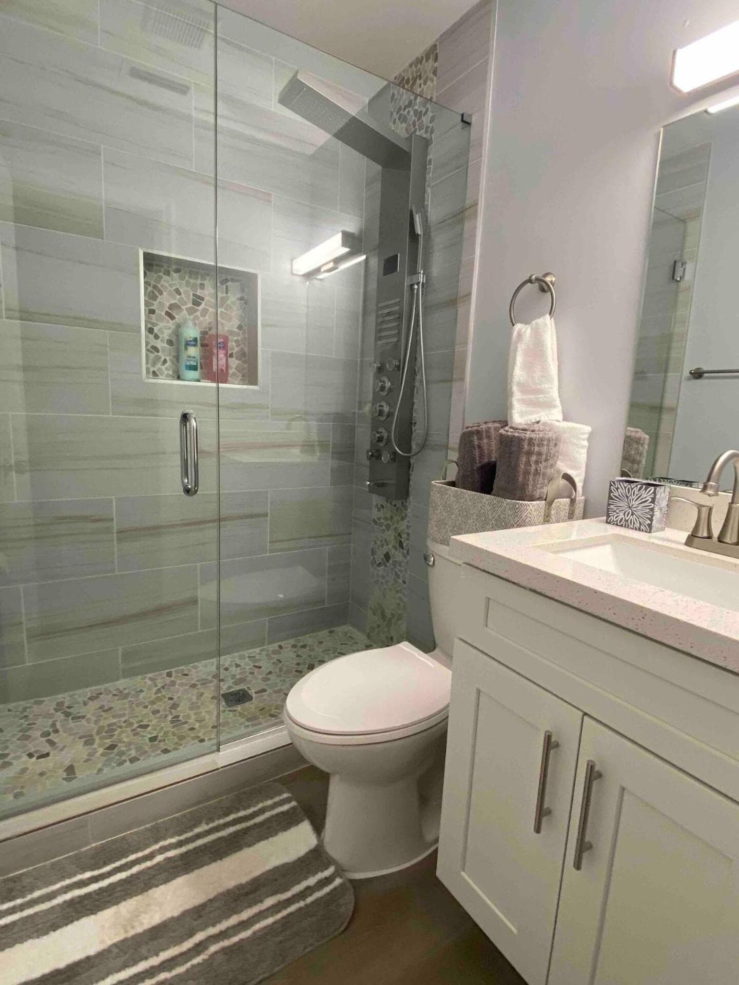 Rachaels Upscale 3 Bedrooms Luxury Home — 18