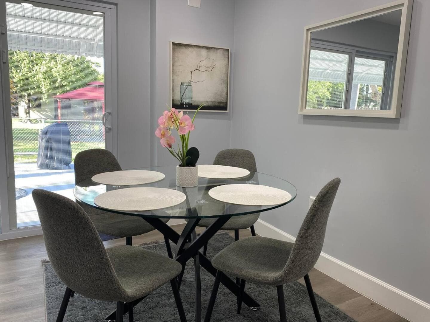 Rachaels Upscale 3 Bedrooms Luxury Home — 7