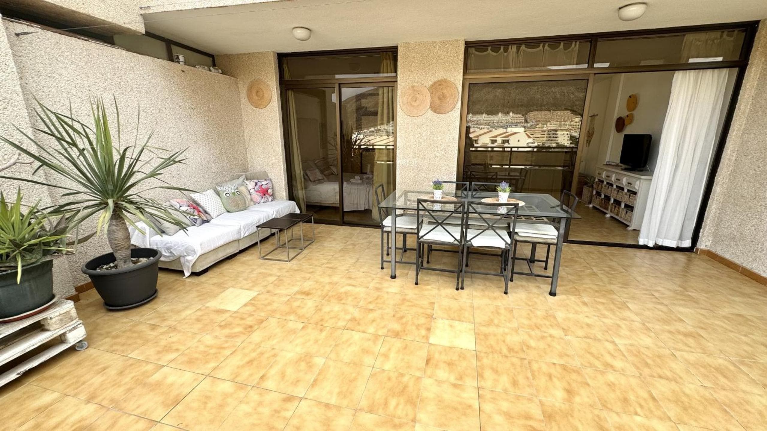 Urban Oasis in Los Cristianos by Deihu Experiences — 4