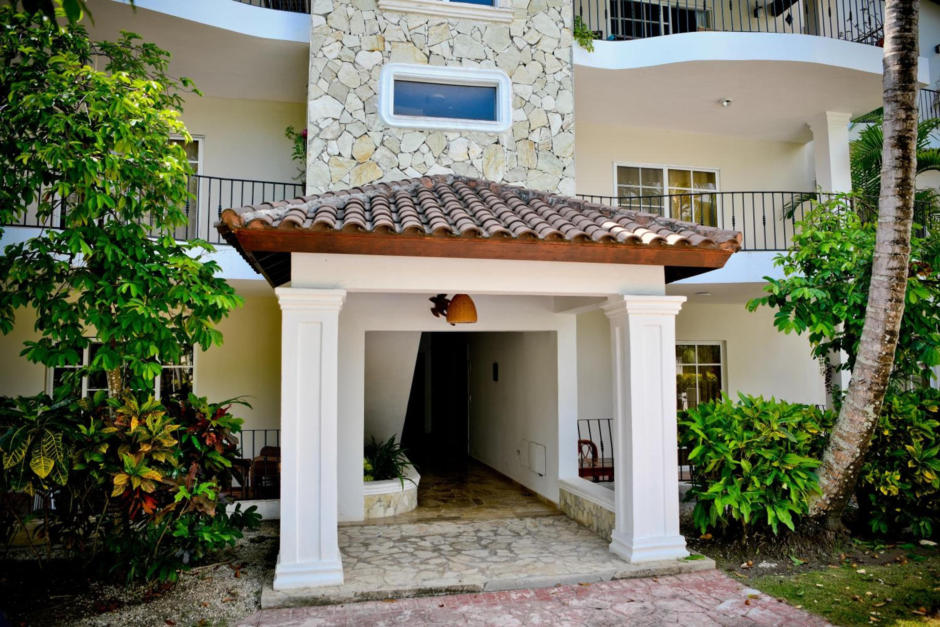 White Sands Punta Cana - Pool-Jacuzzi — 1