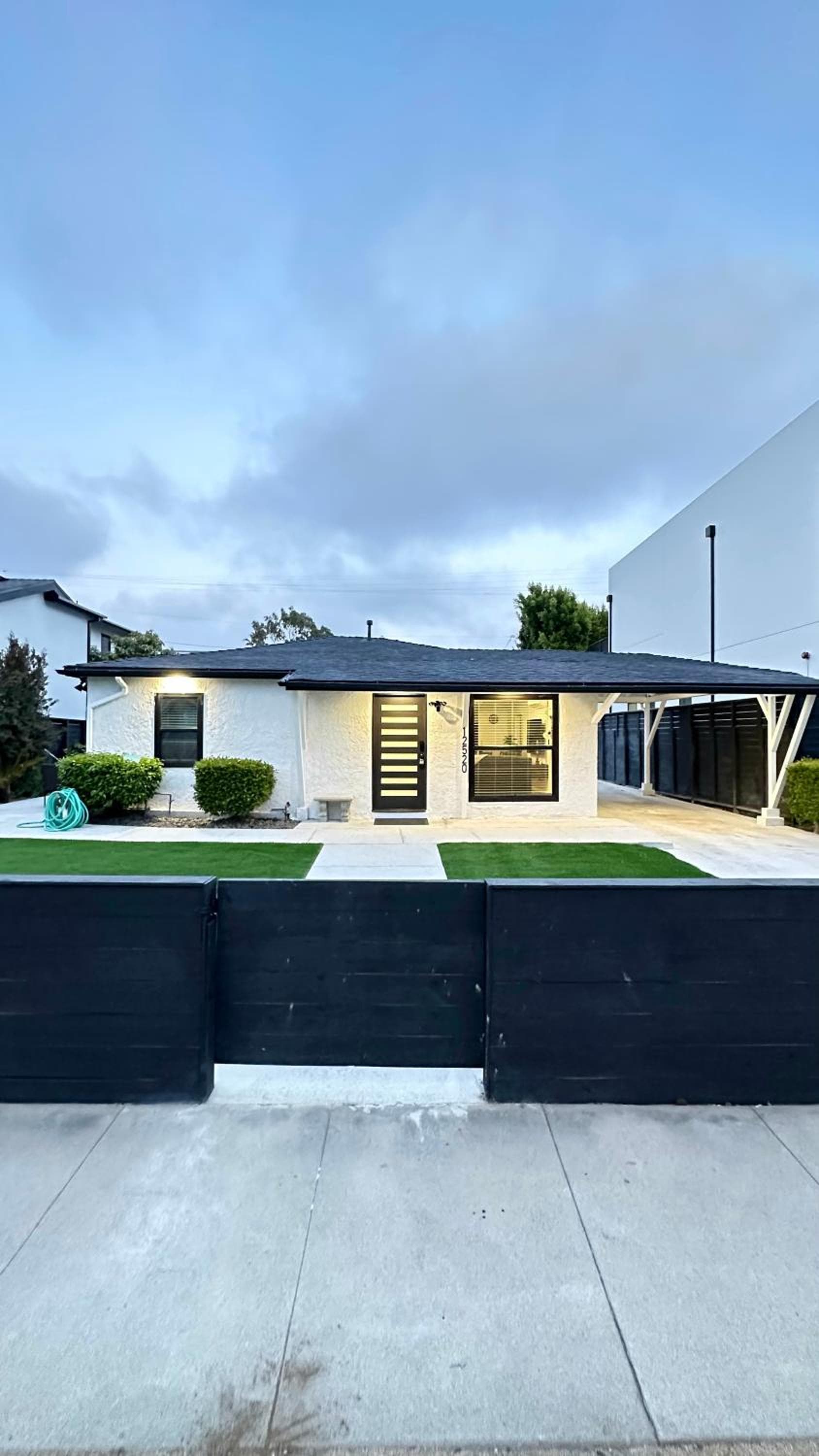 Modern 2BR Stylish & Cozy Unit — 1