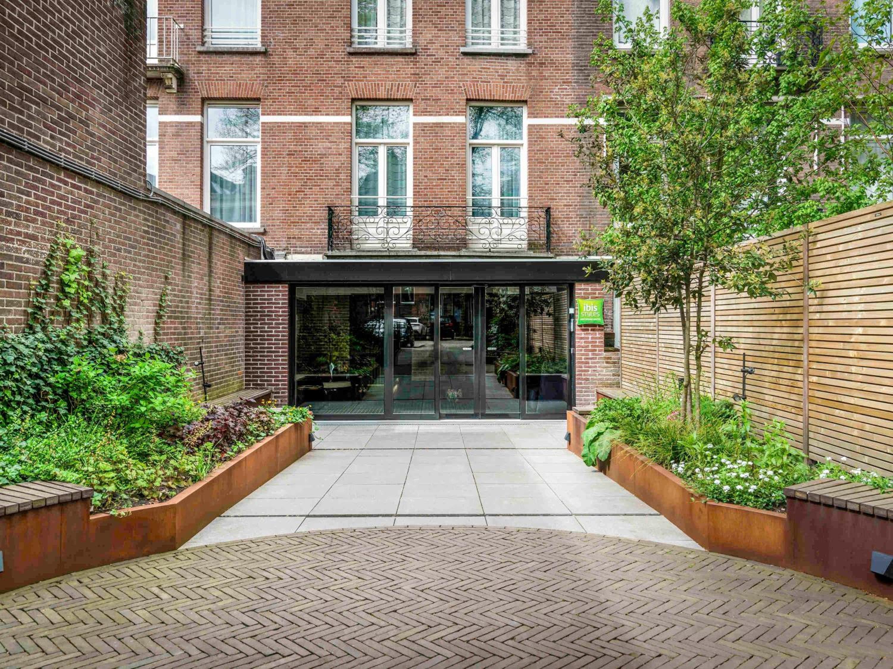 ibis Styles Amsterdam Amstel — 1