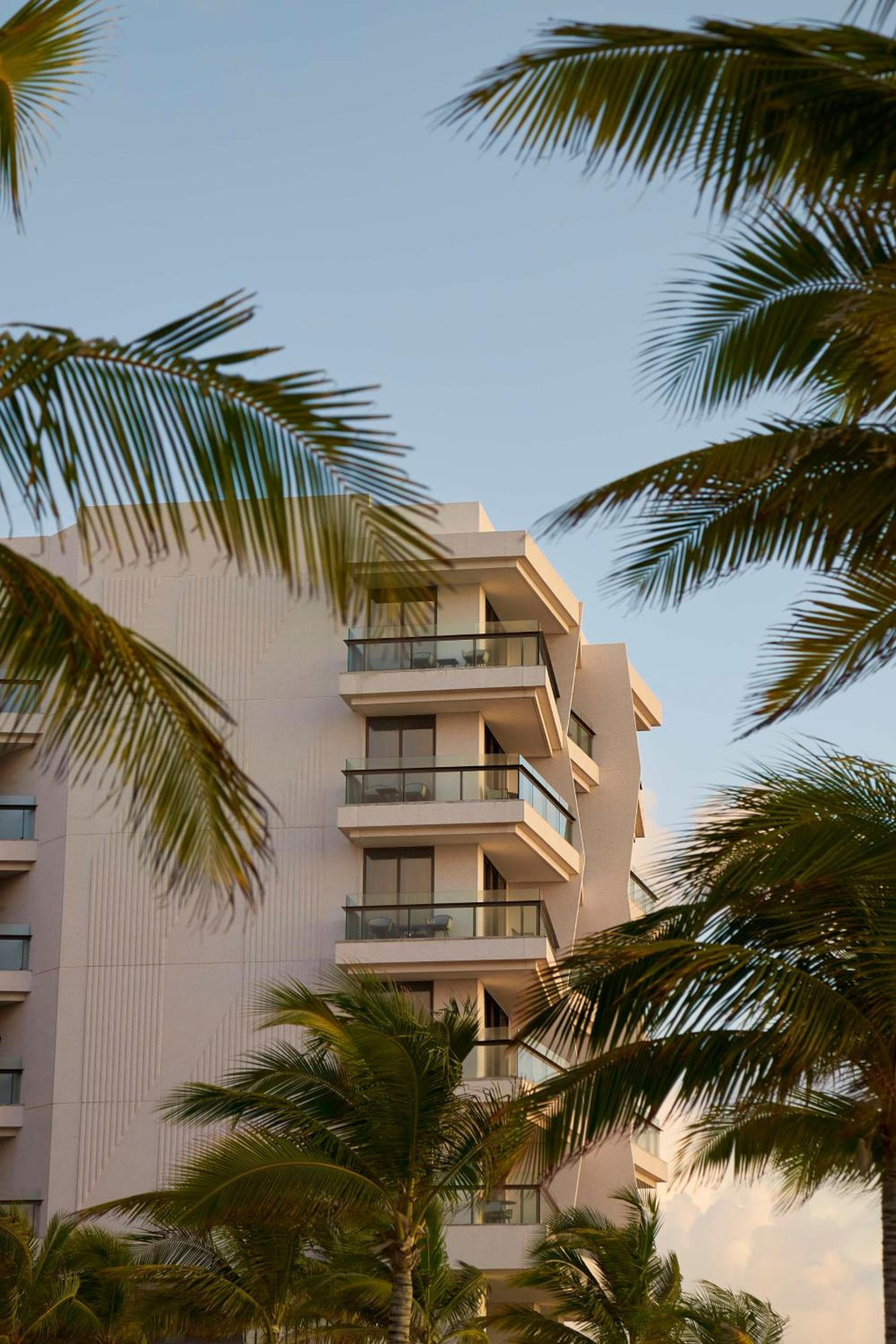 Hilton Cancun, an All-Inclusive Resort — 23