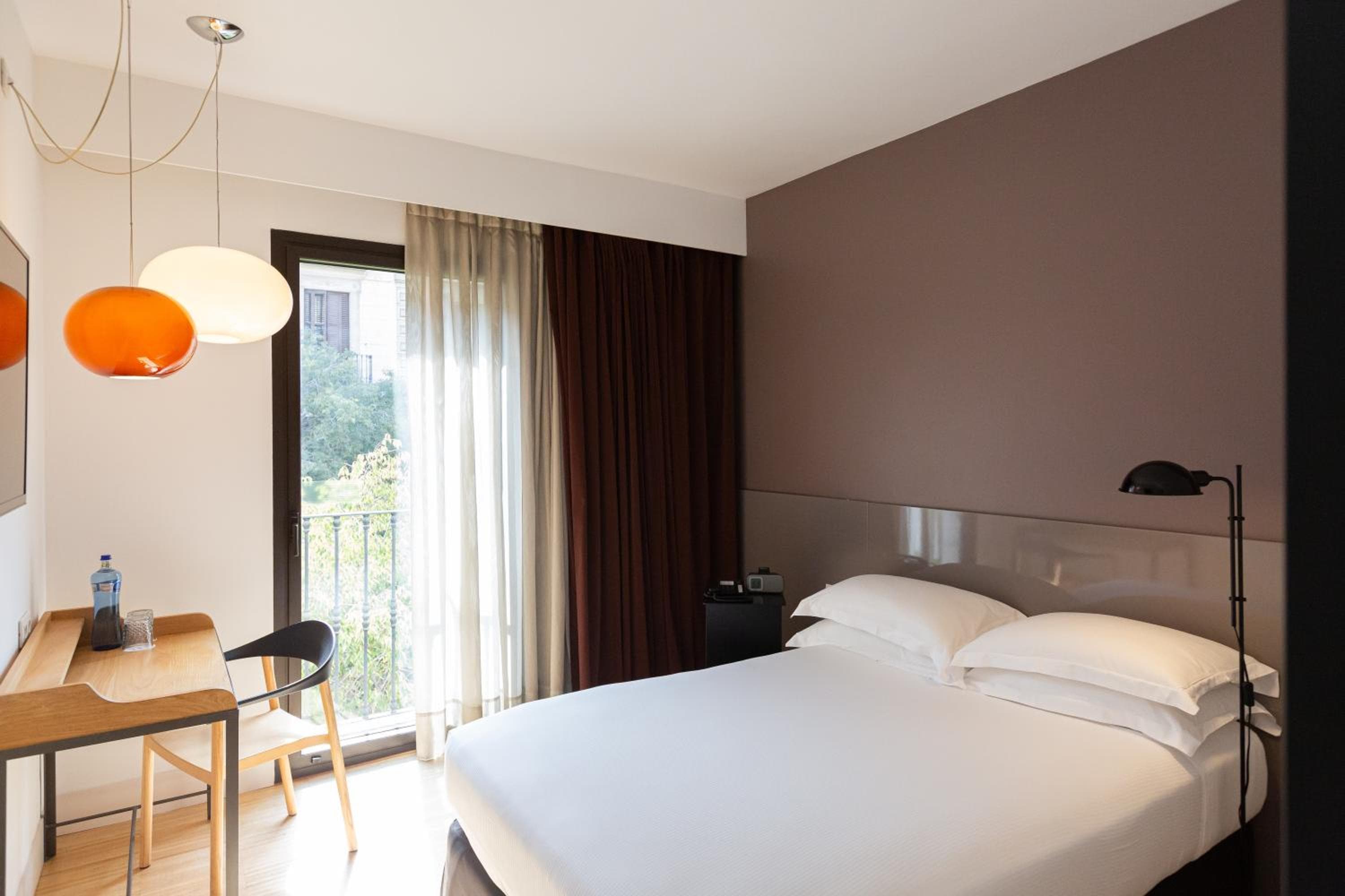Alexandra Barcelona Hotel, Curio Collection by Hilton — 17