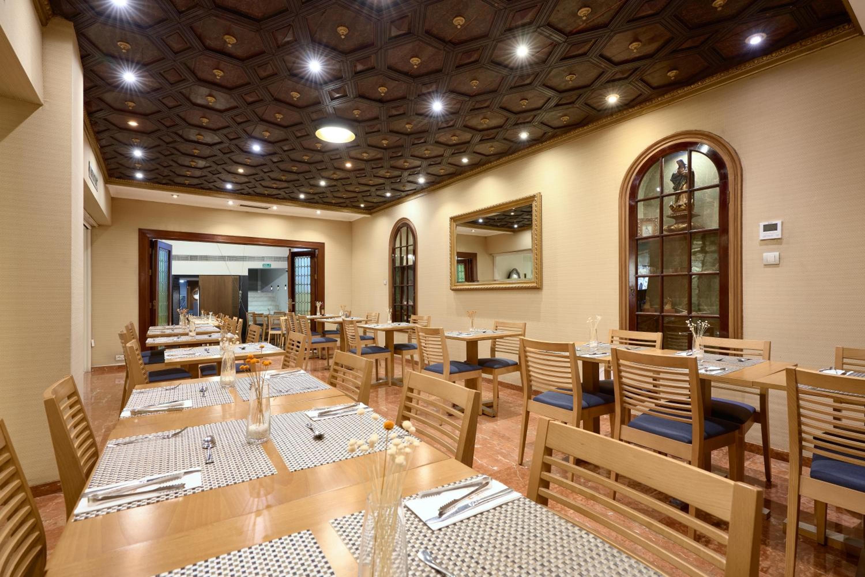 Hotel Bécquer — 7