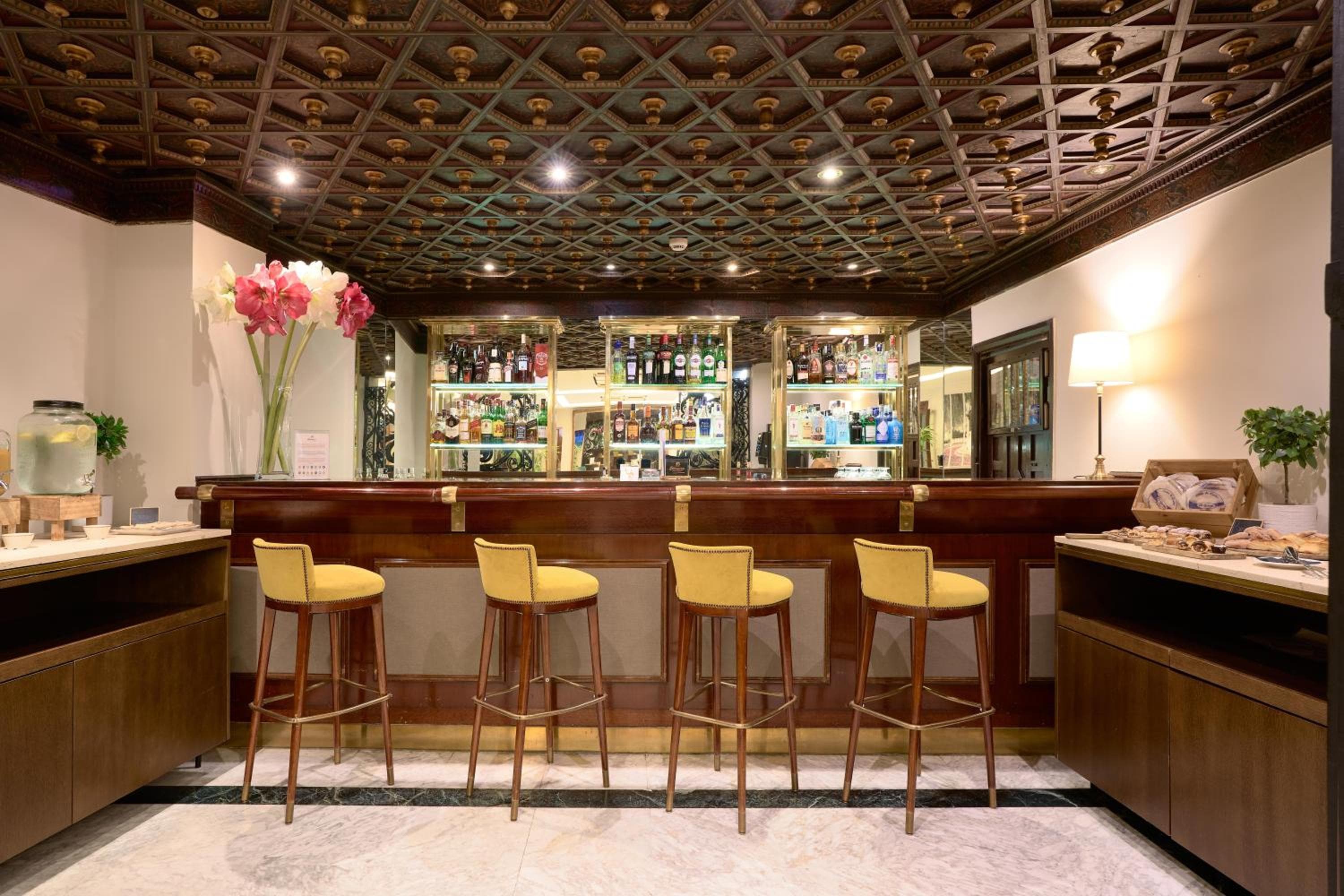 Hotel Bécquer — 7
