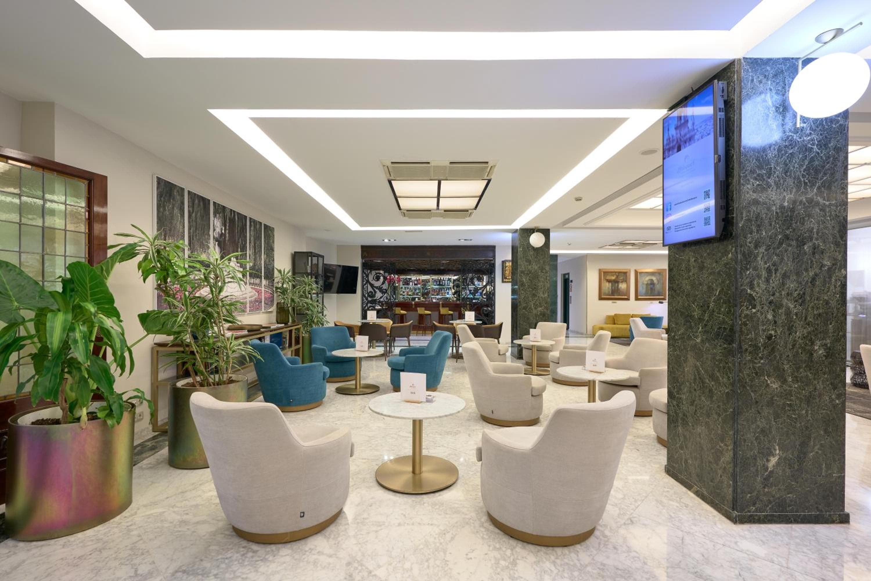 Hotel Bécquer — 8