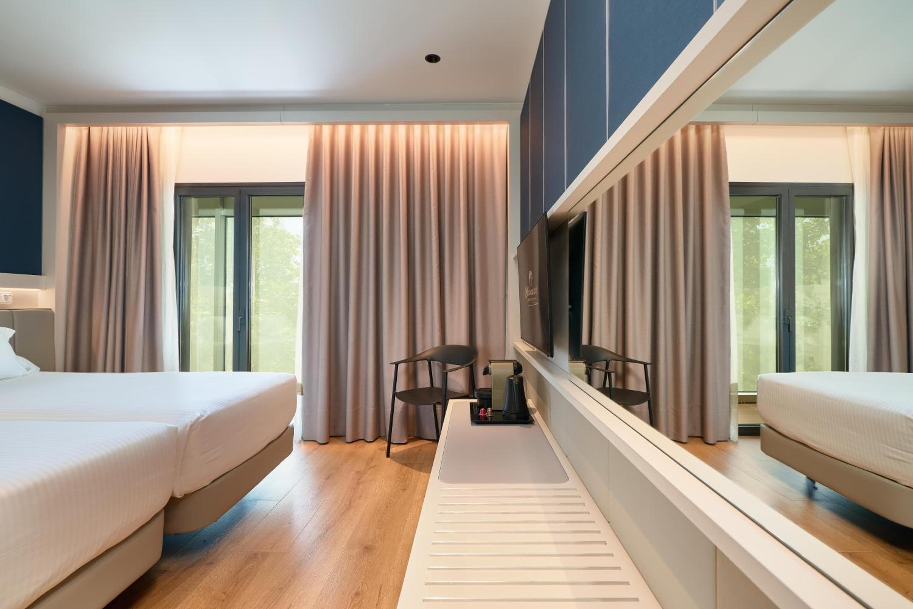 Hotel Bécquer — 25