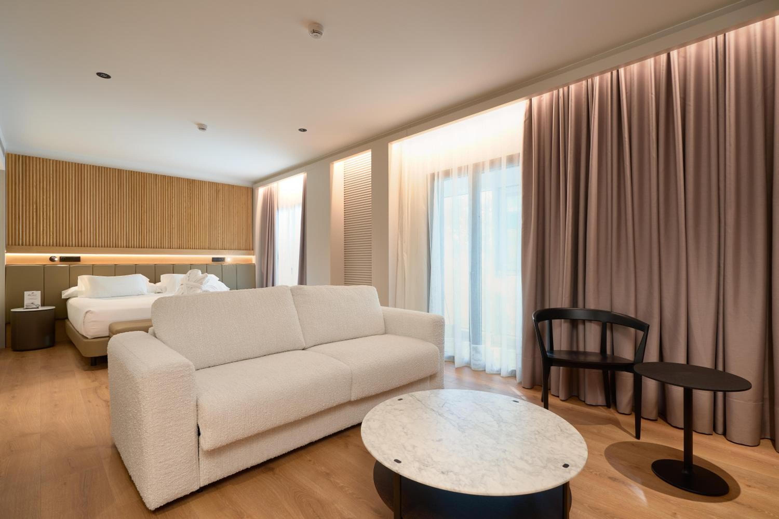 Hotel Bécquer — 21