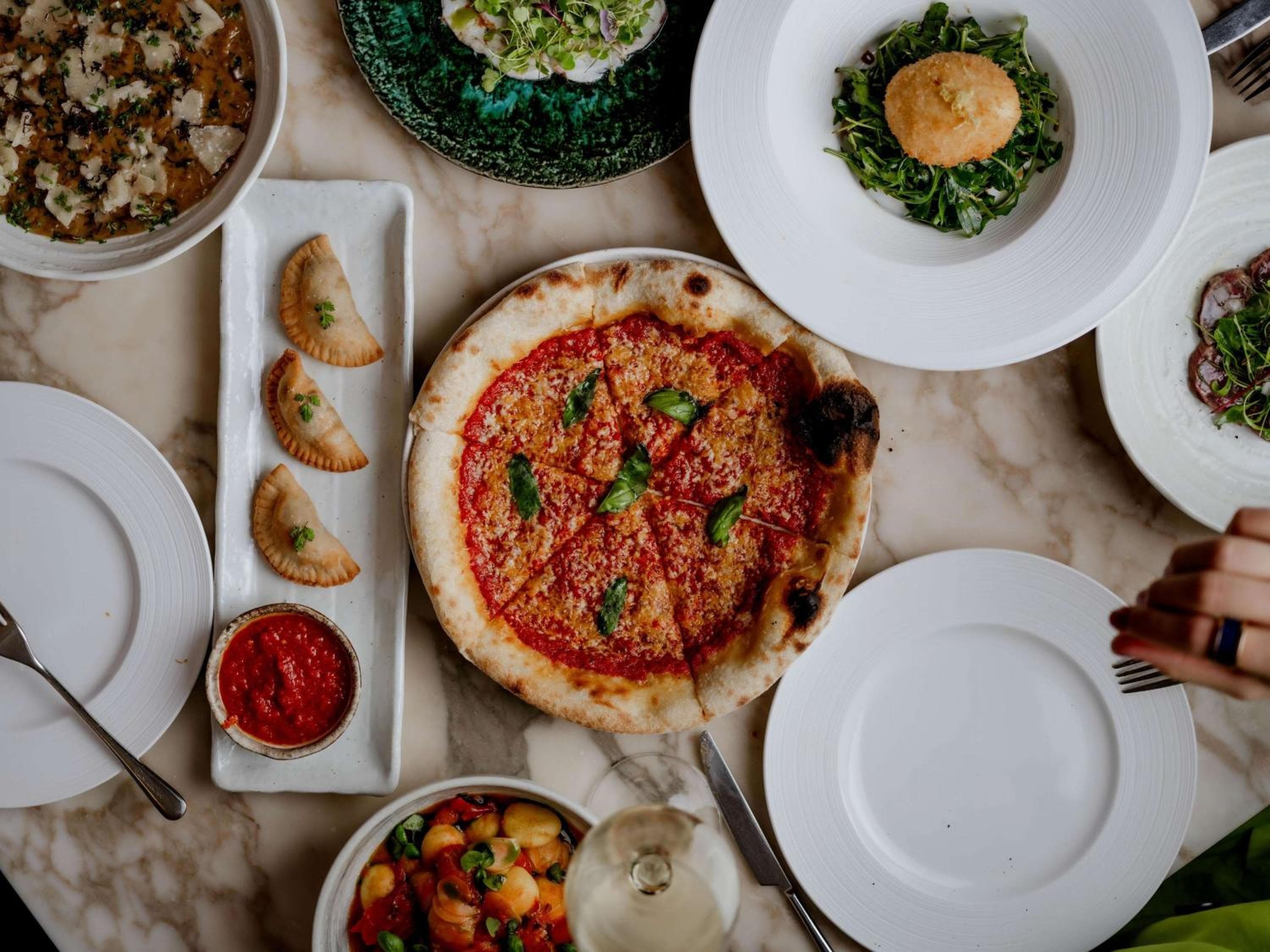 La Fiera di Maggio, A Radisson Collection Hotel, Mayfair Londra — 20