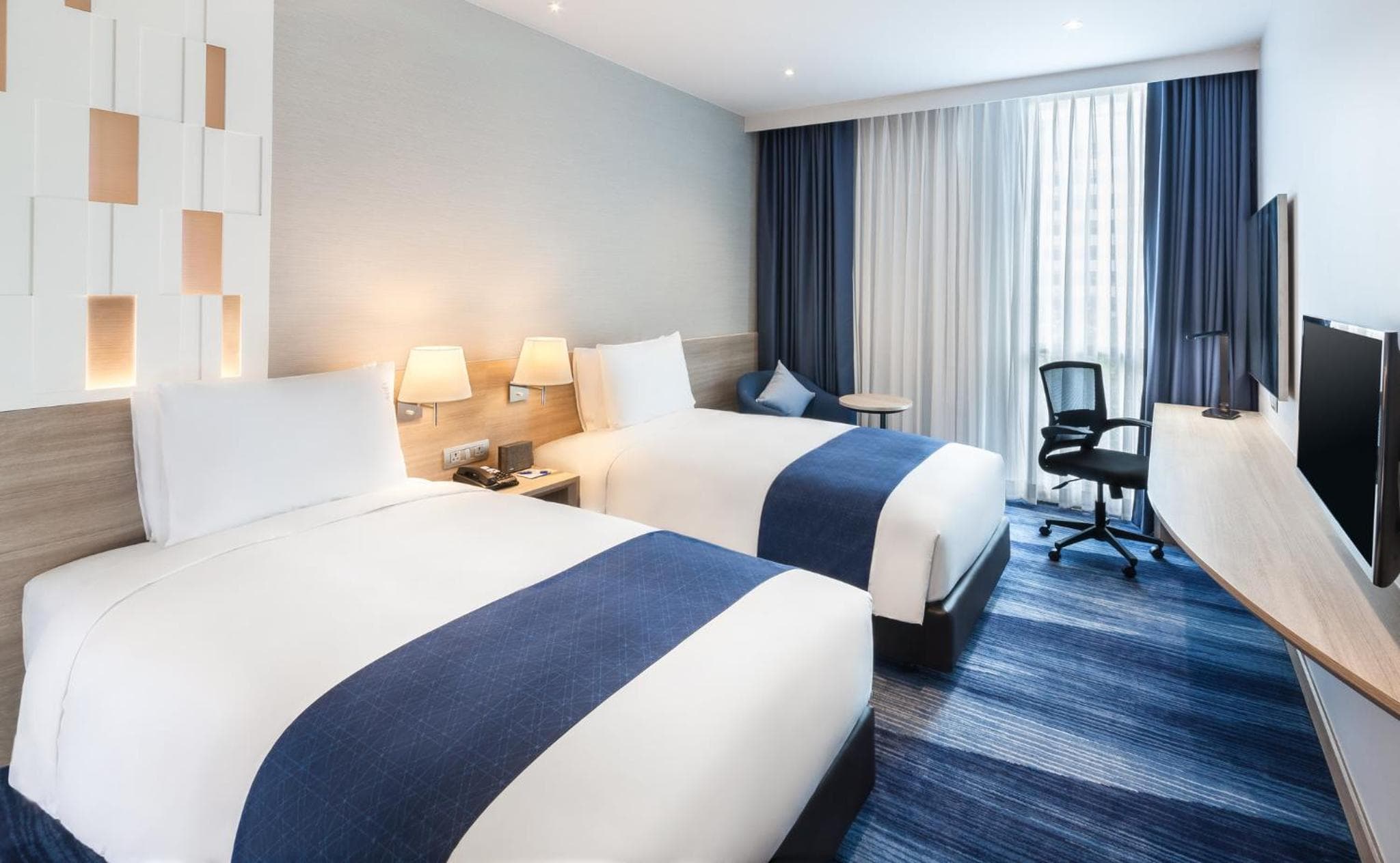 Holiday Inn Express Bangkok Soi Soonvijai by IHG — 29