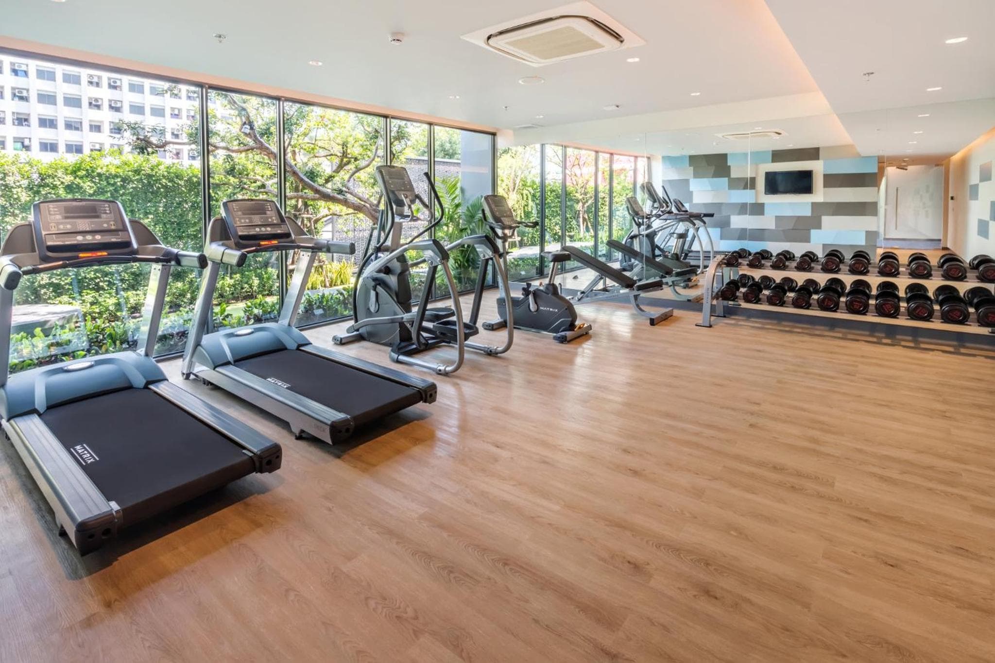 Holiday Inn Express Bangkok Soi Soonvijai by IHG — 18