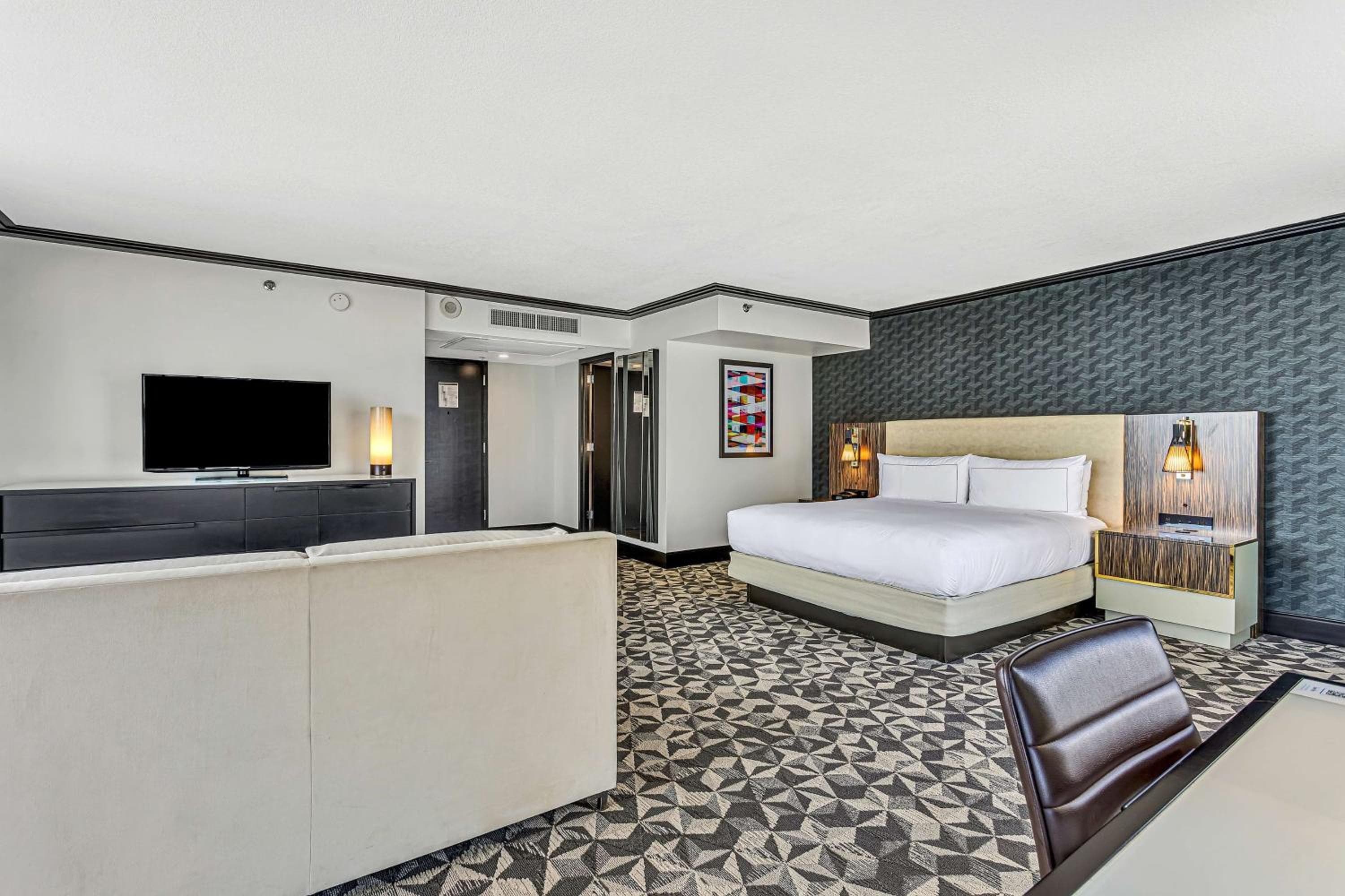 Hilton Miami Downtown — 9
