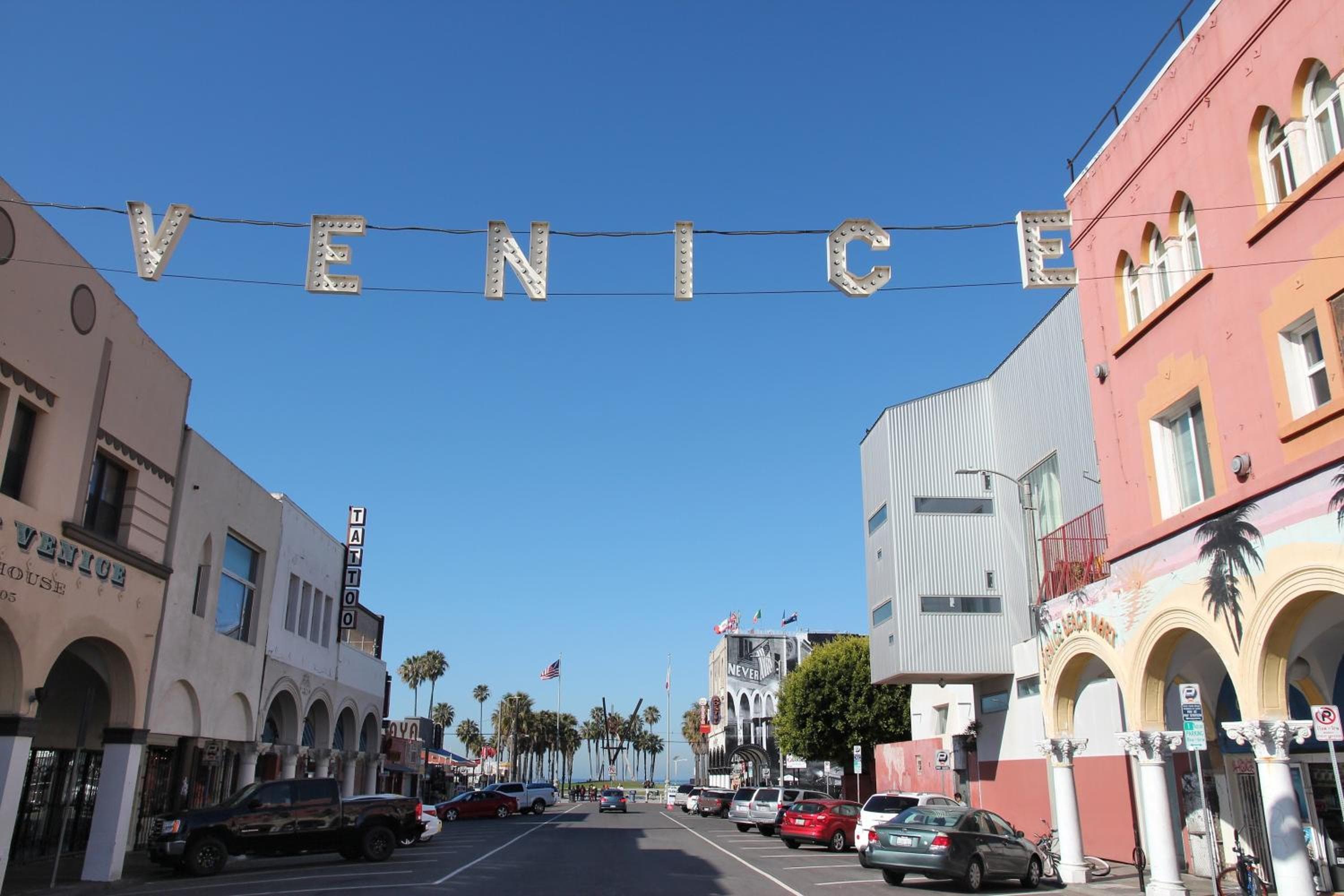 Samesun Venice Beach Hotel & Hostel — 12