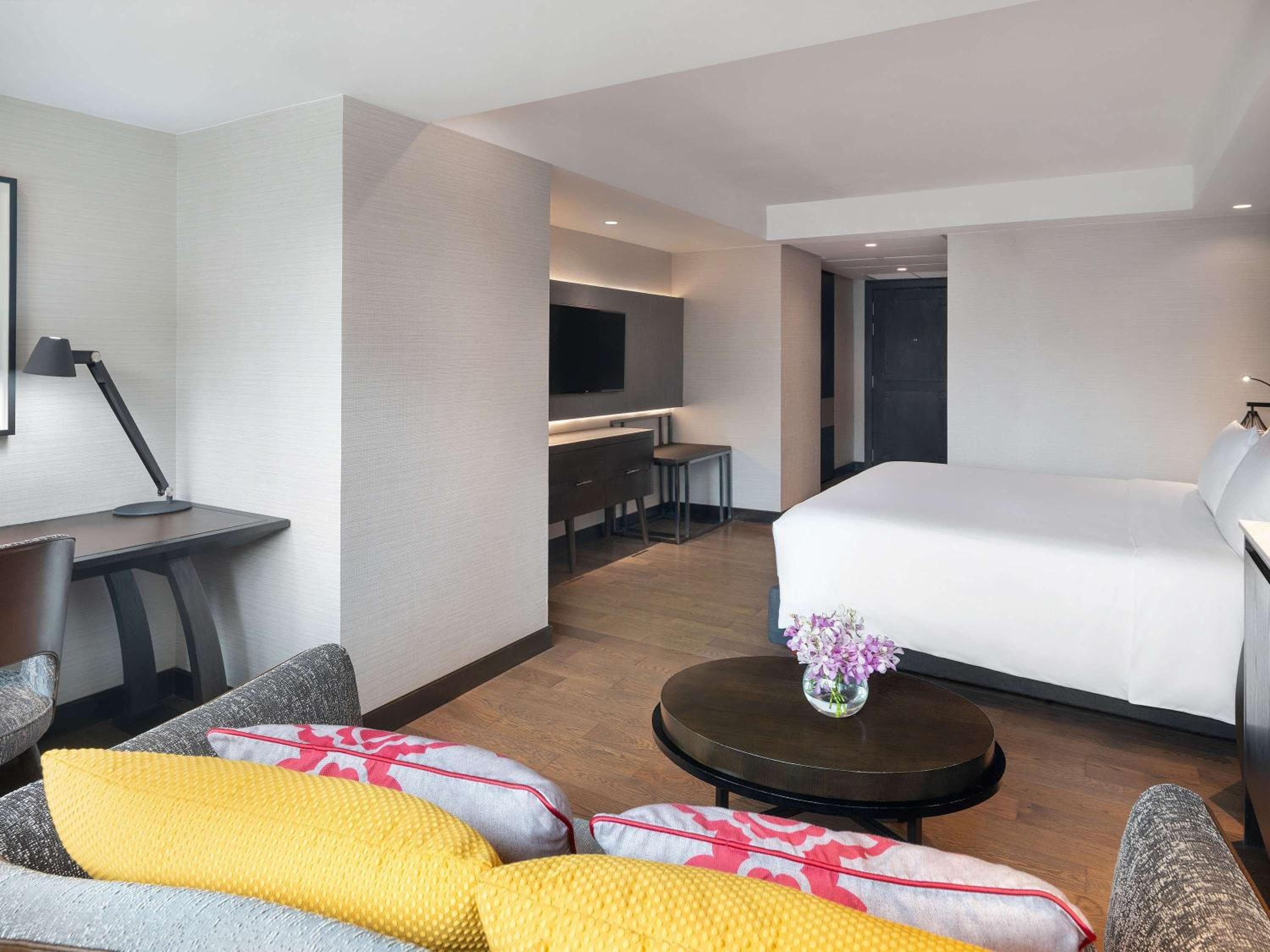 Mercure Bangkok Sukhumvit 11 — 24