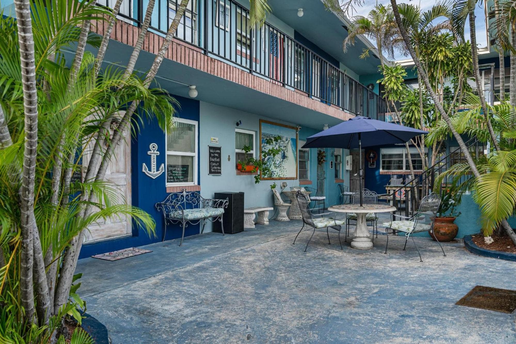 Blue Bell Apartment Hotel — 3
