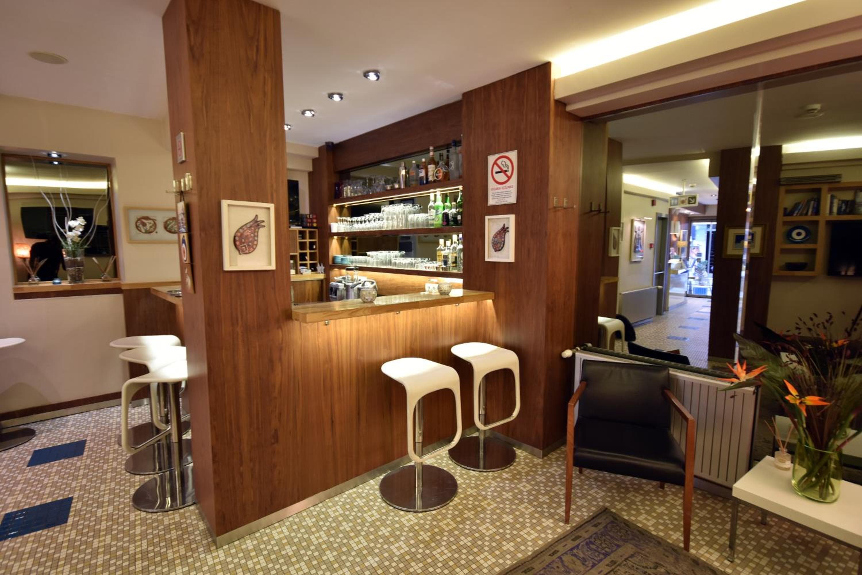 Elanaz Hotel — 7