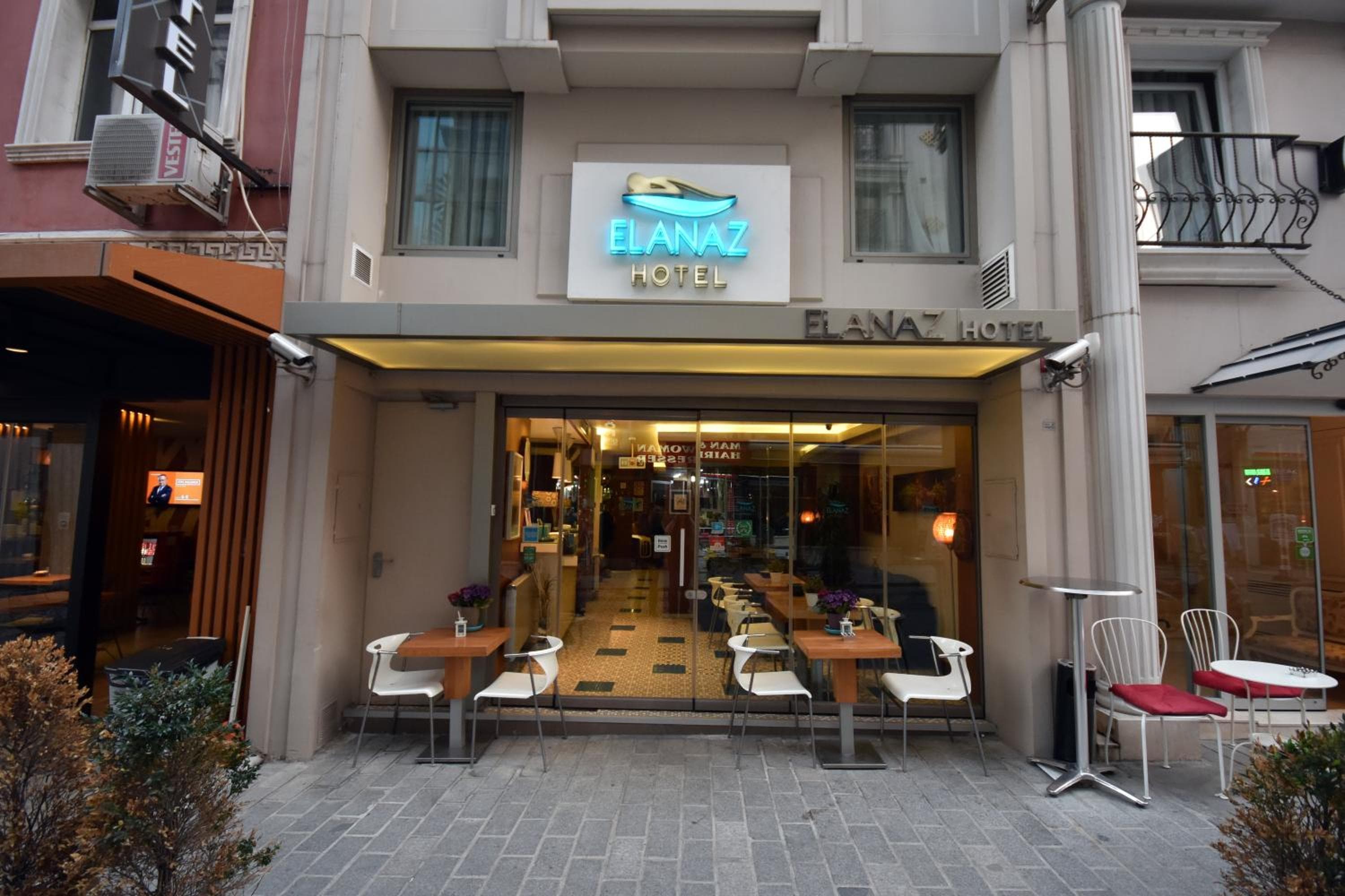 Elanaz Hotel — 1