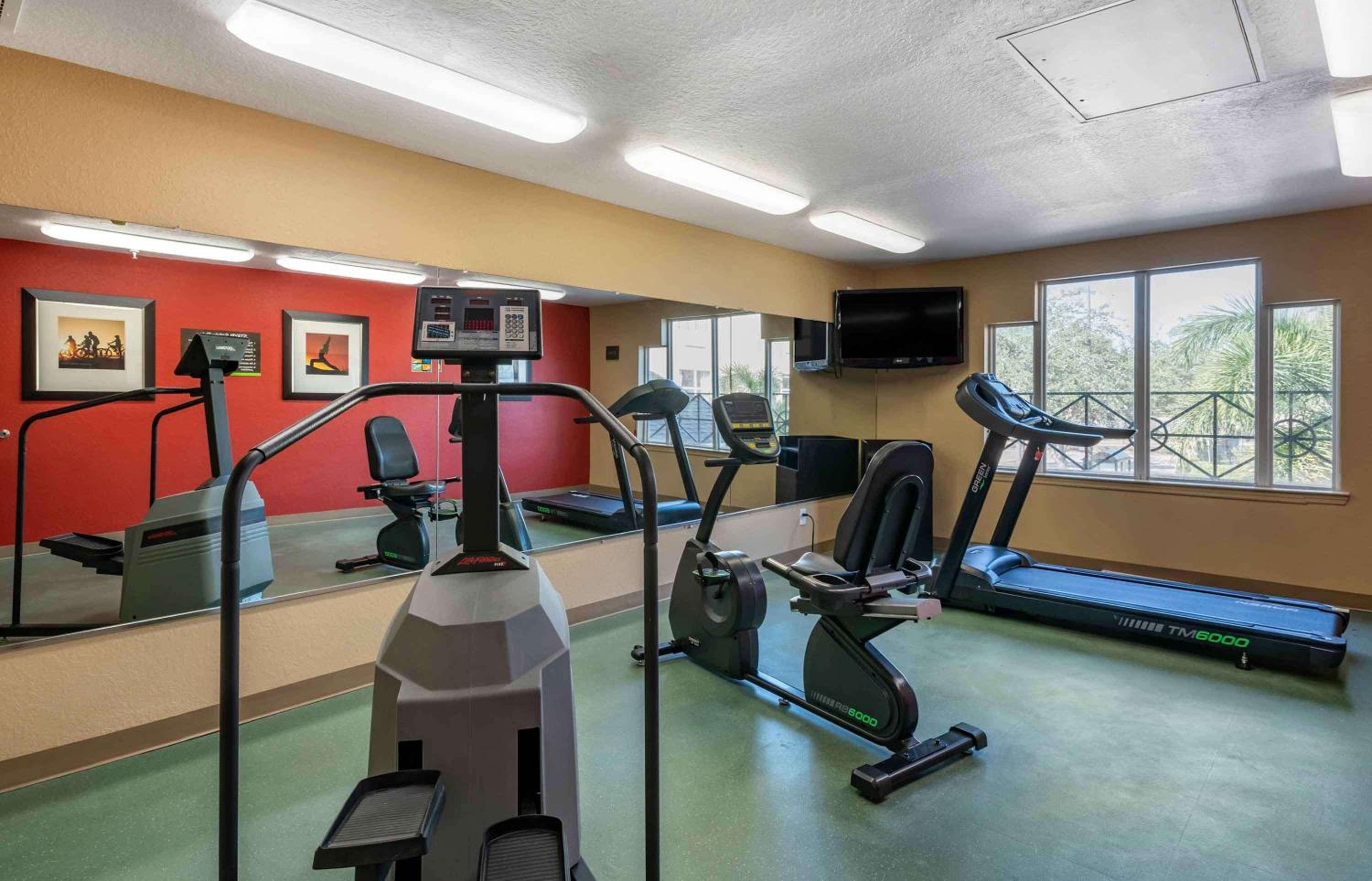 Extended Stay America Suites - Orlando - Maitland - Summit Tower Blvd — 17