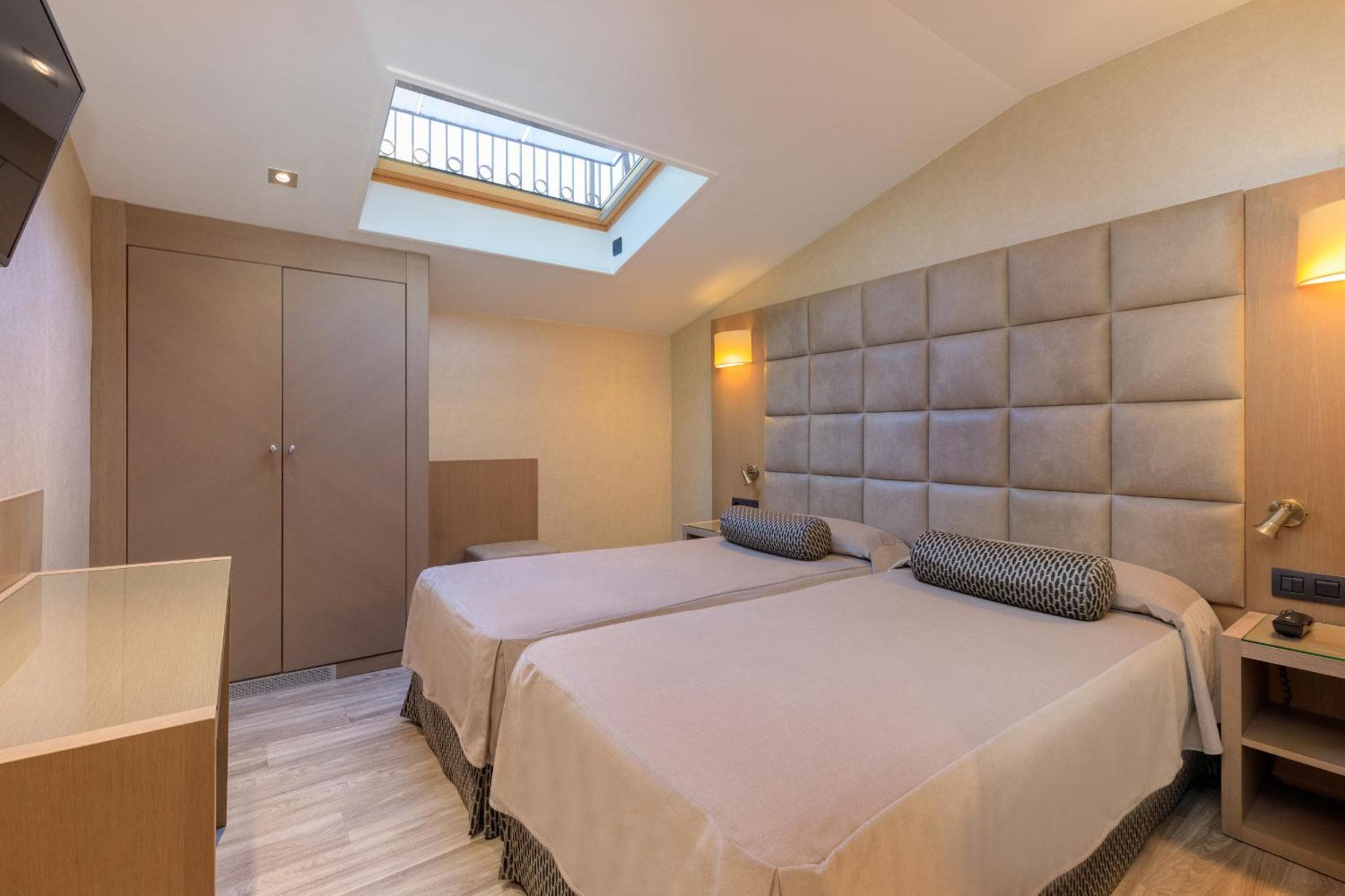 Hotel Suizo — 2