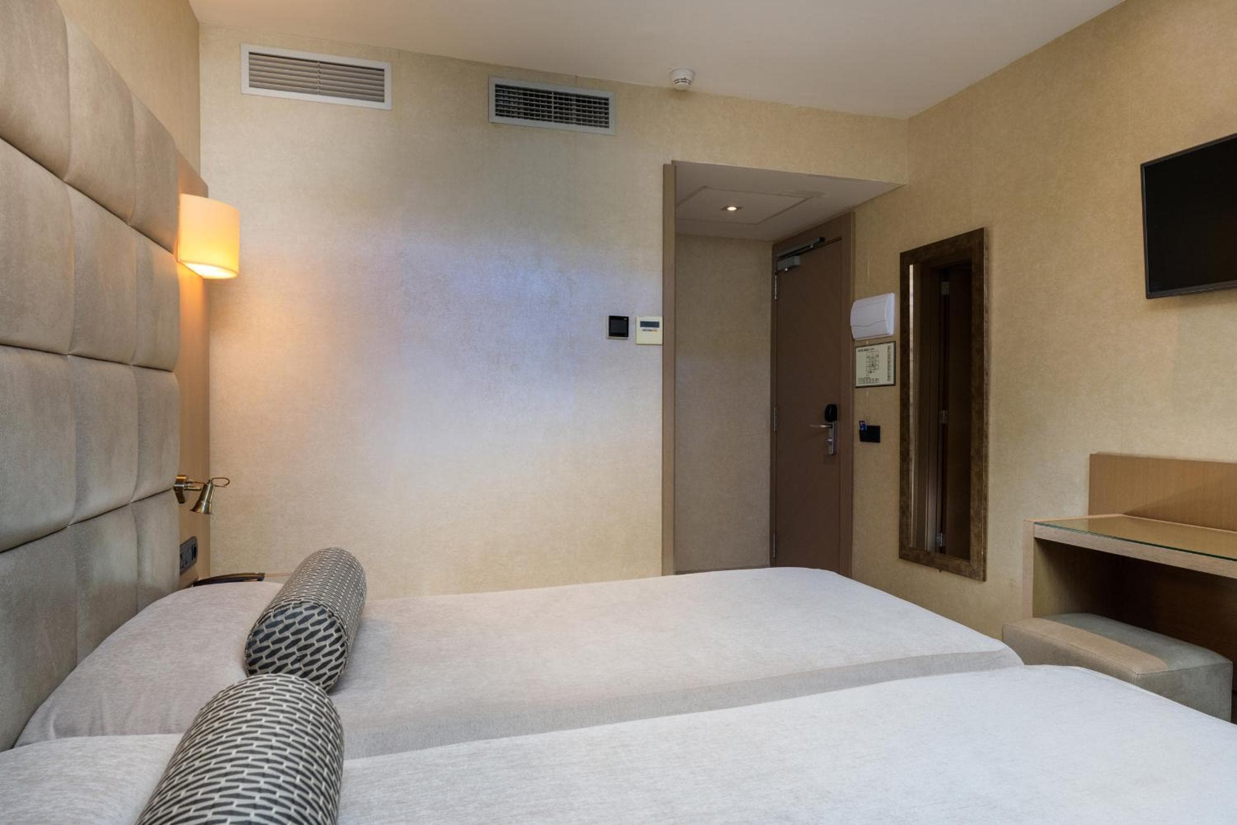 Hotel Suizo — 13