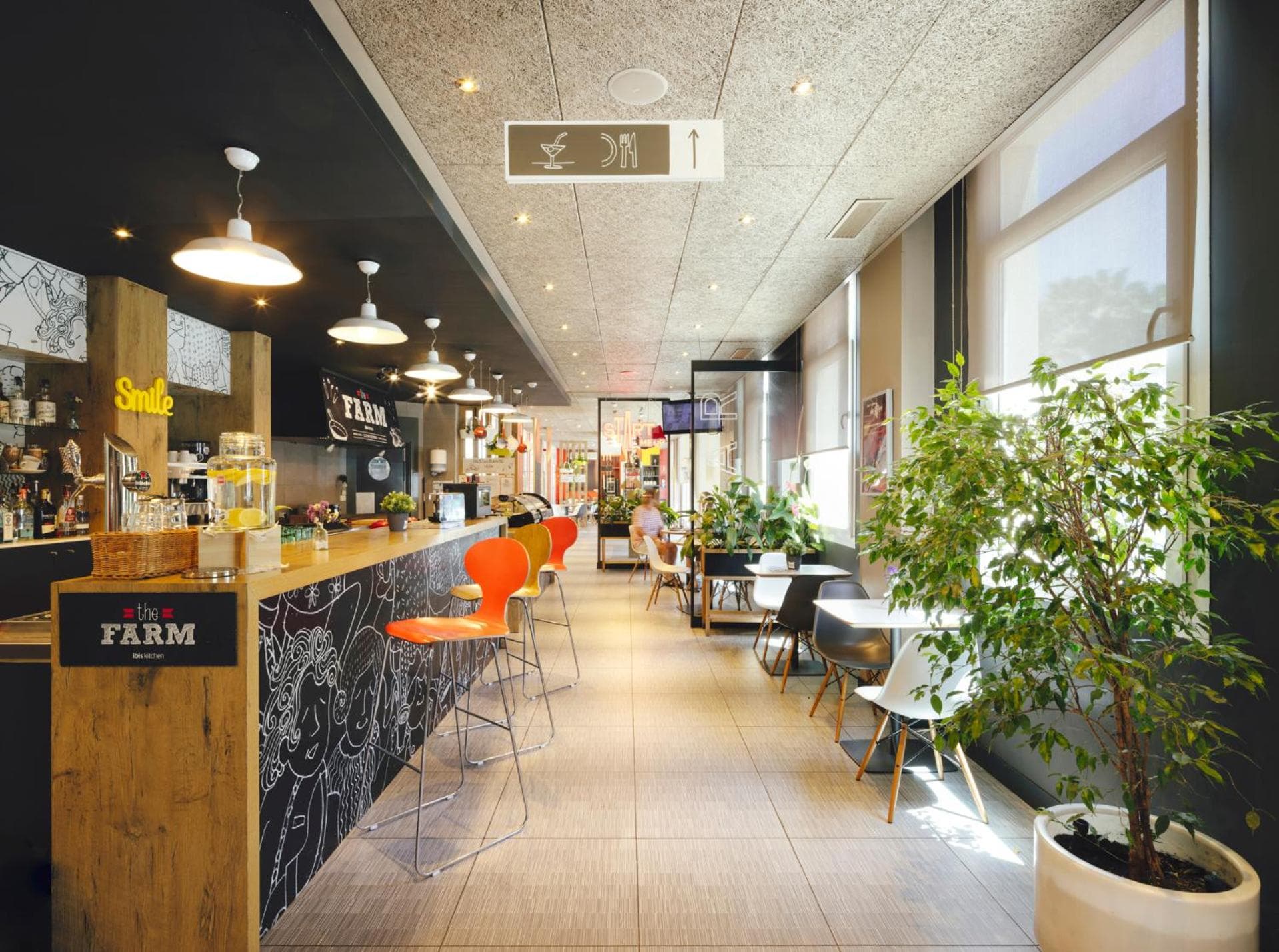 Ibis Sevilla — 29